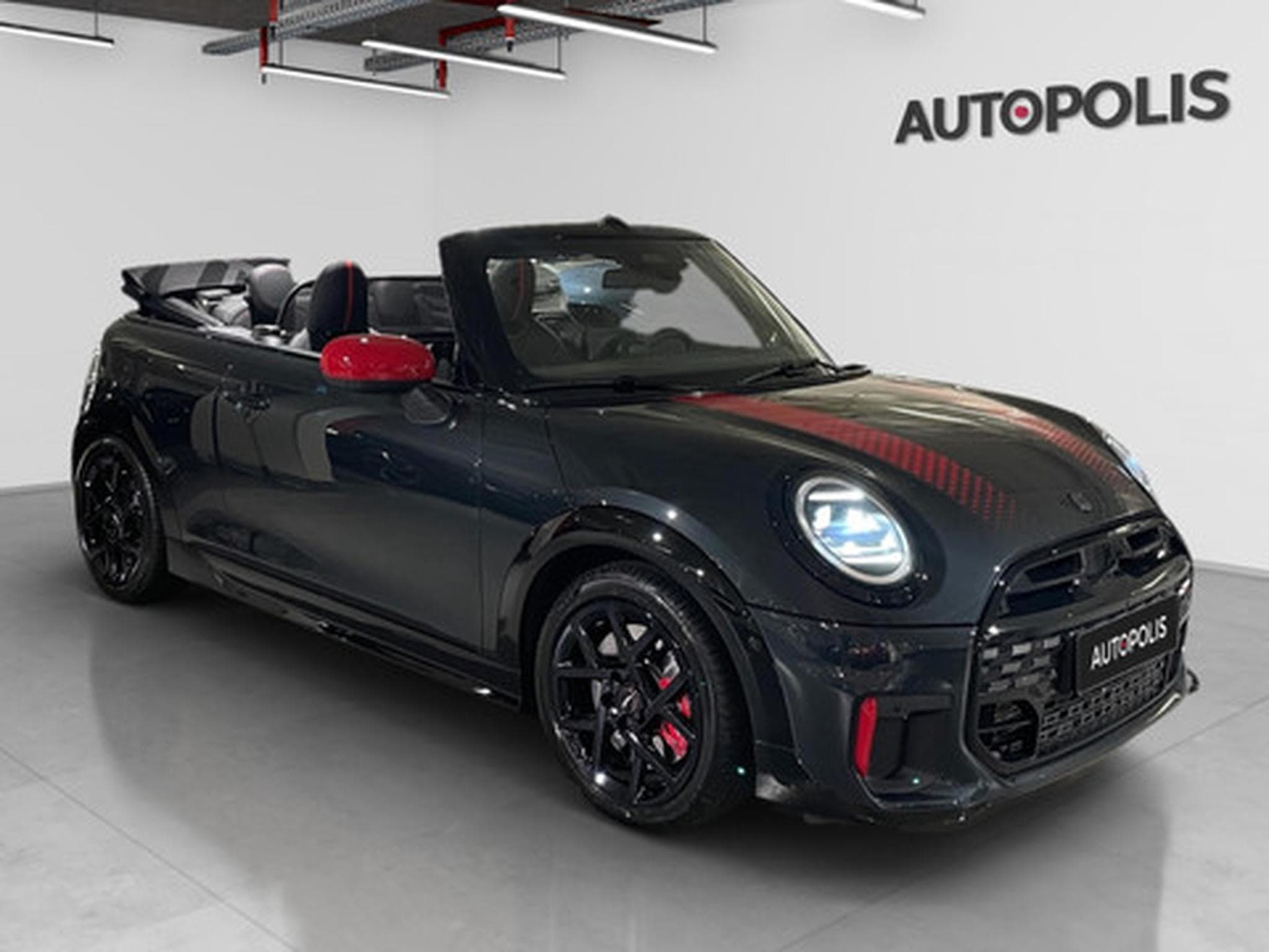 Mini Cooper John Cooper Works (2025) - Photo 21