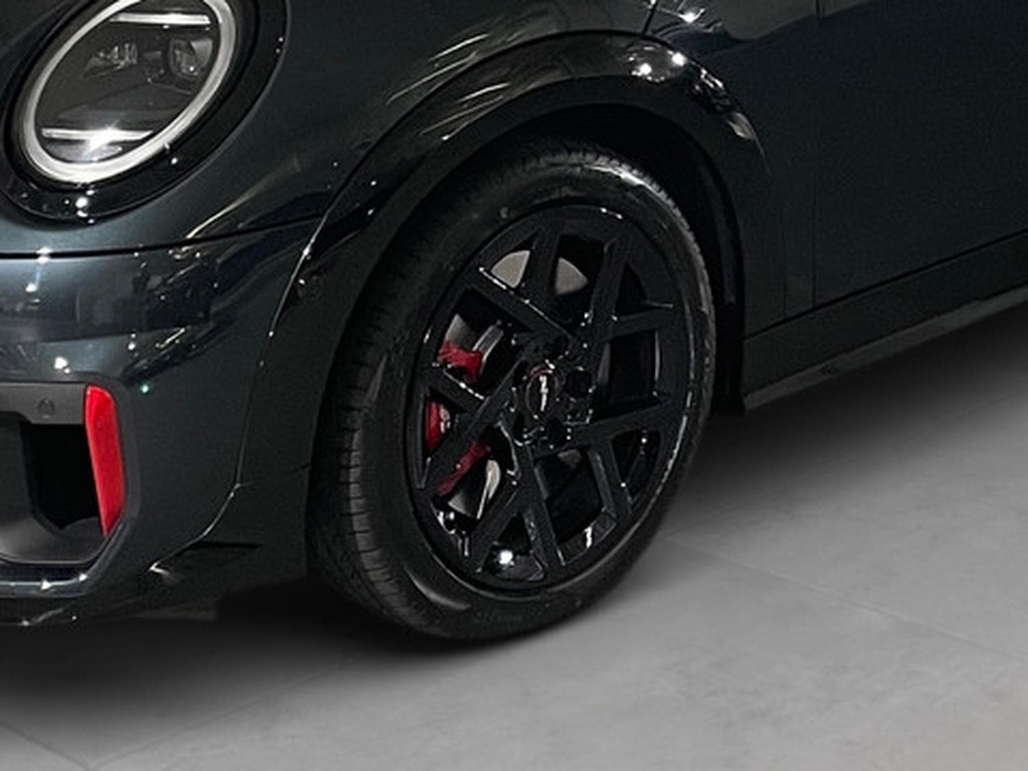 Mini Cooper John Cooper Works (2025) - Photo 22