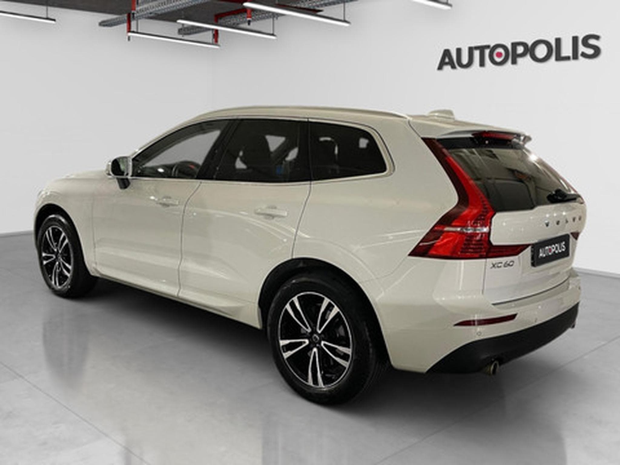 Volvo XC60 2.0 D4 Geartronic Momentum (2019) - Photo 13