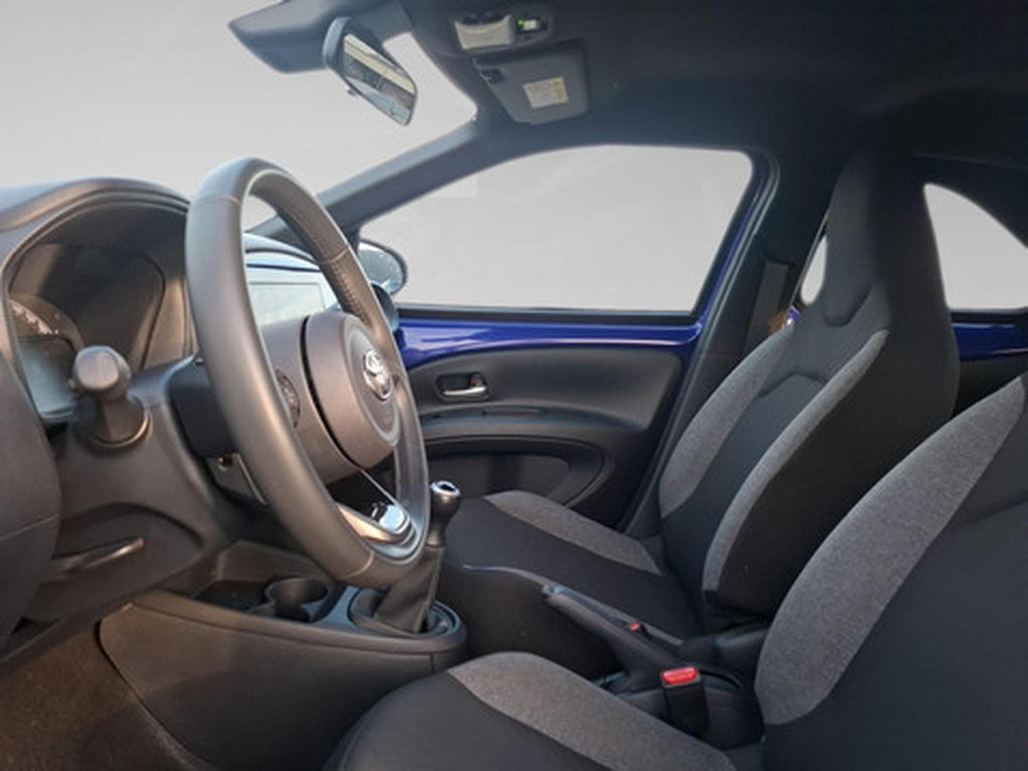Toyota Aygo 1.0 VVT-i Play (2024) - Photo 4