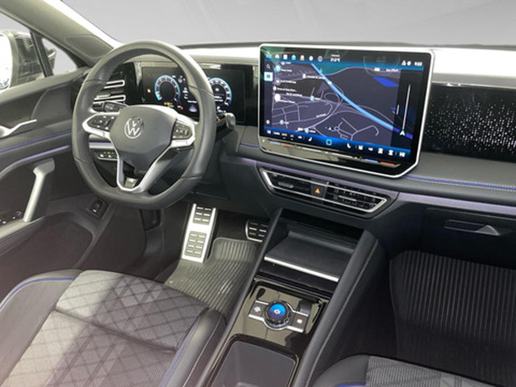 VW Tiguan 1.5 eHybrid R-Line DSG (2024) - Photo 7