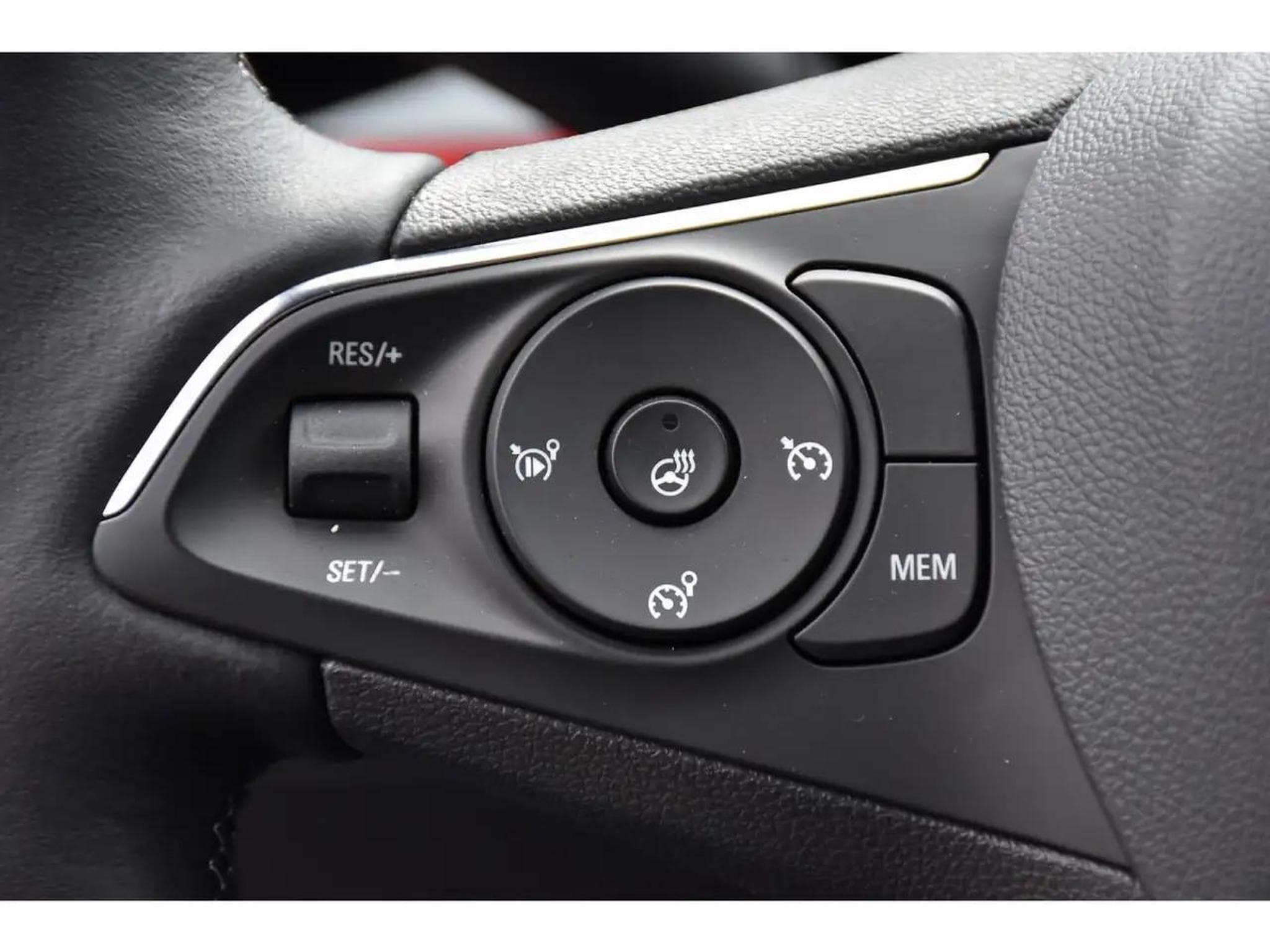 Opel Mokka (2023) - Photo 17