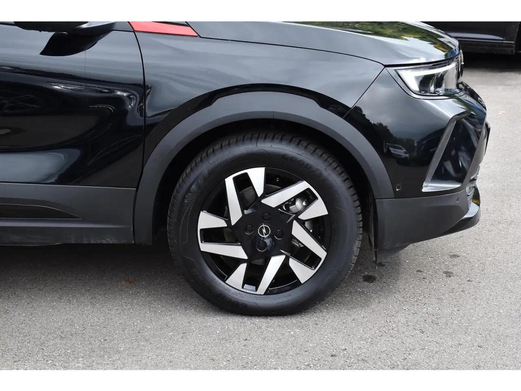 Opel Mokka (2023) - Photo 4