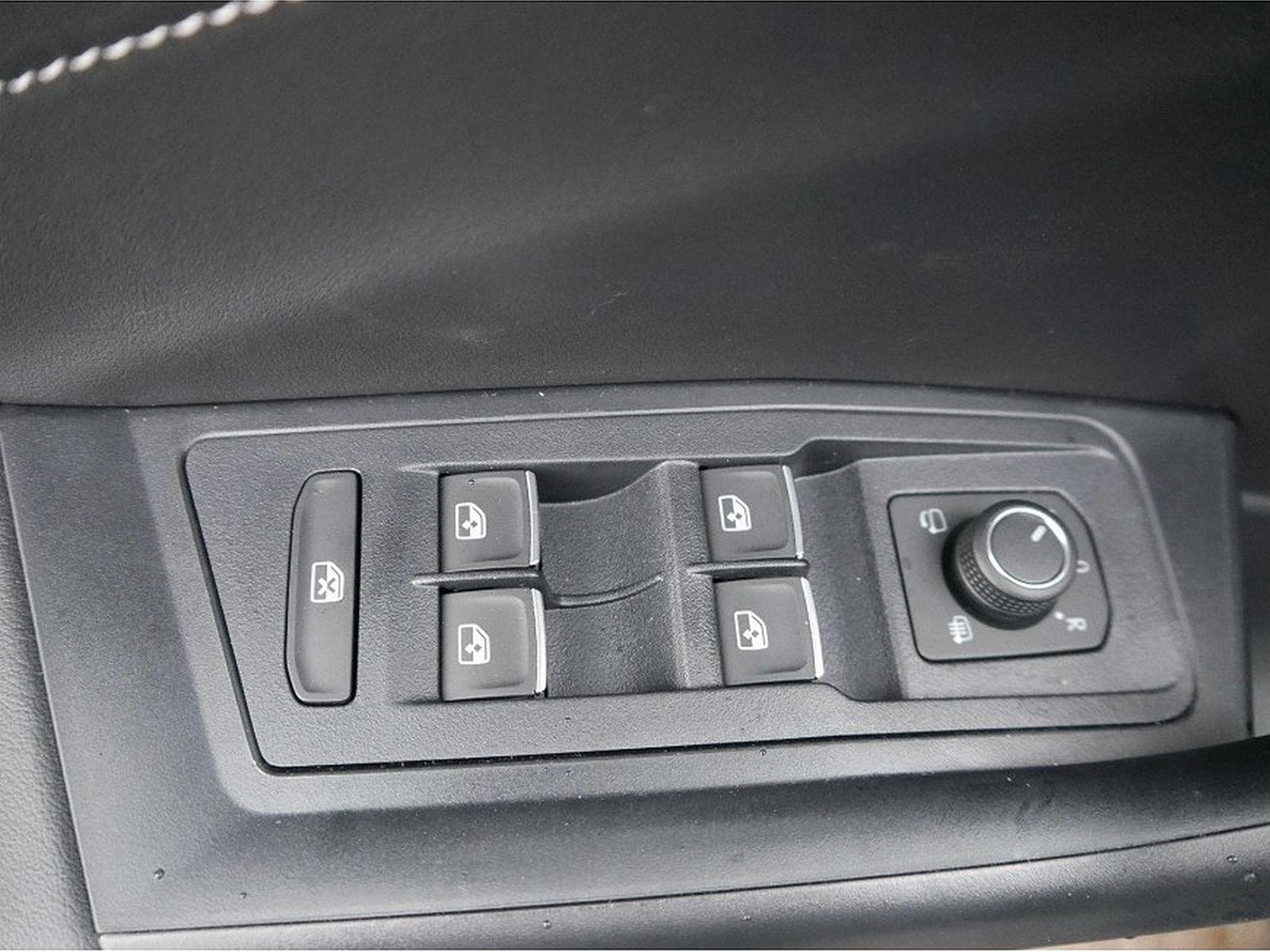 VW T-Roc (2026) - Photo 13