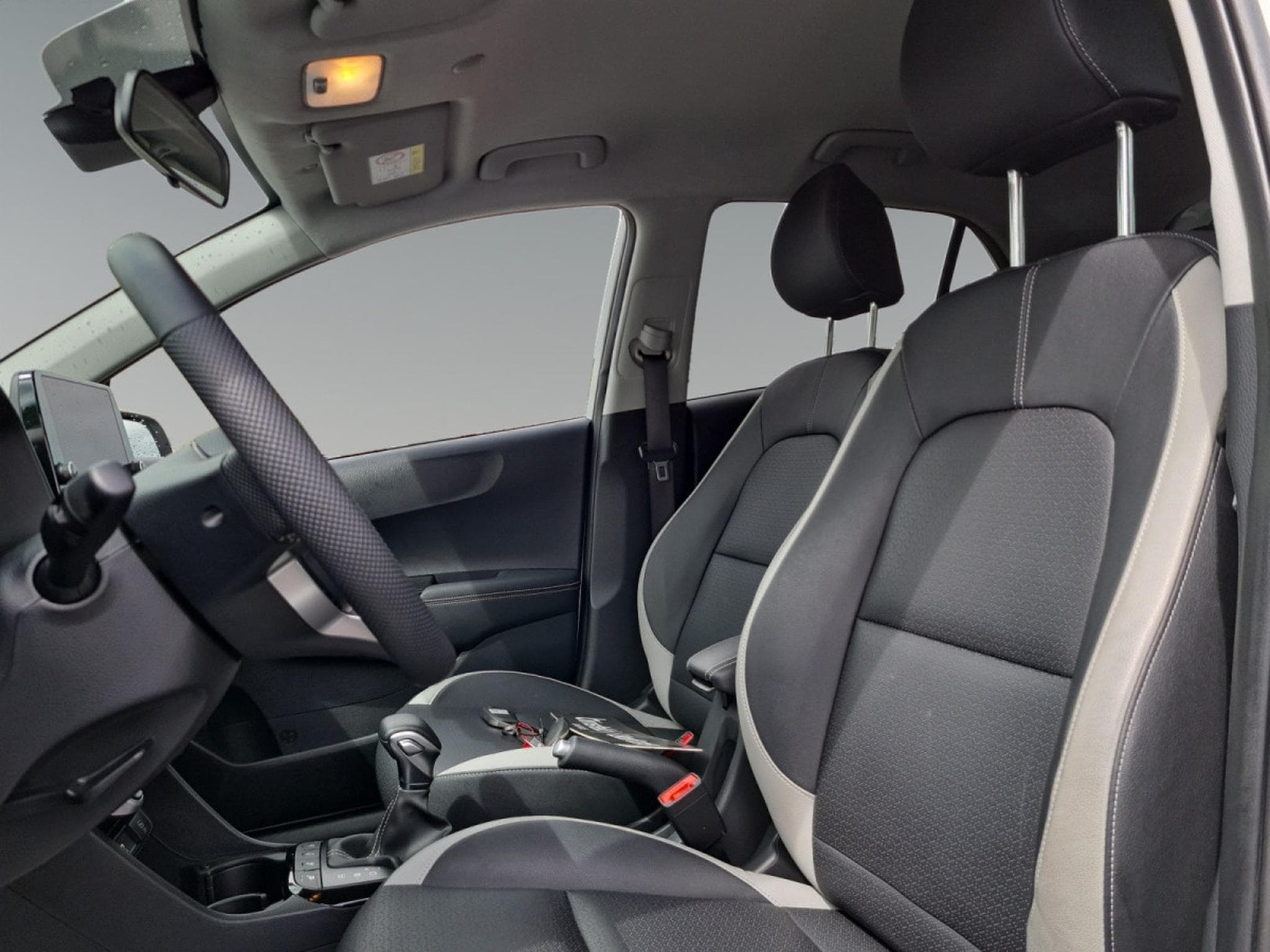 Kia Picanto GT Line 1.2 MPI ISG 79 AMT (2025) - Photo 10