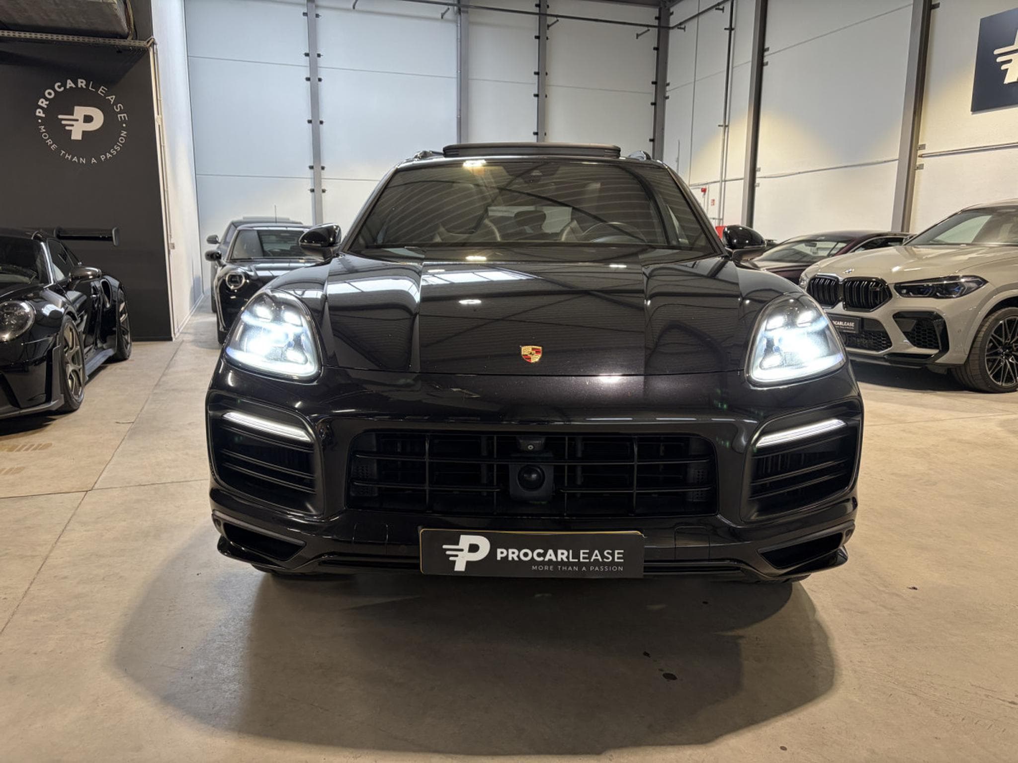 Porsche Cayenne 3.0 V6/PANORAMA/KAMERA/ (2018) - Photo 2