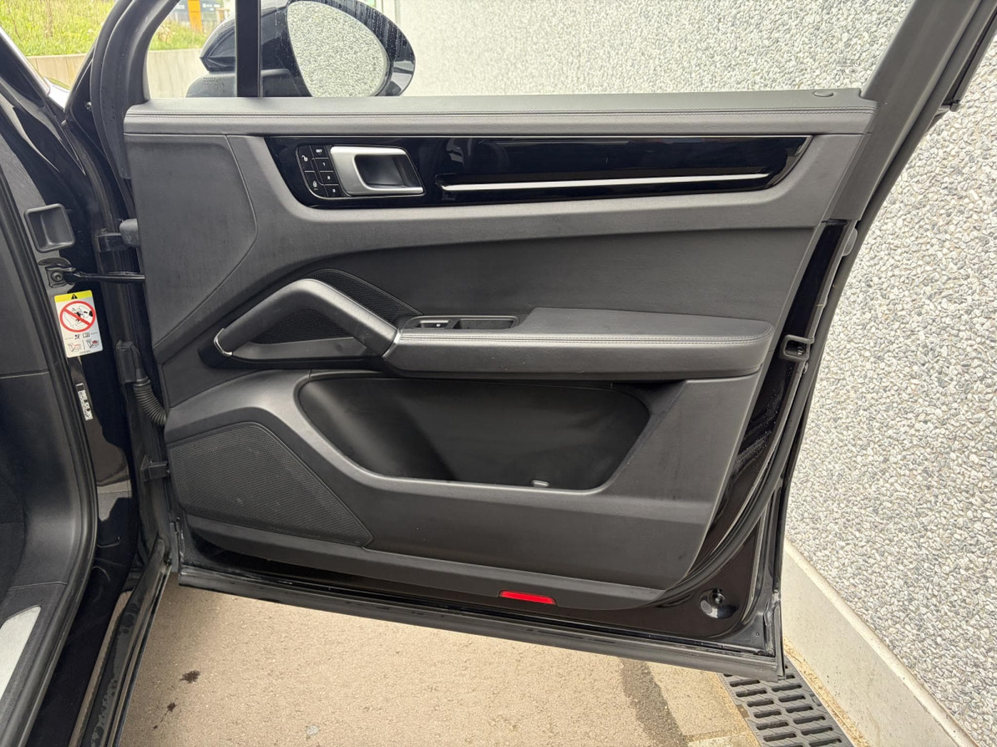 Porsche Cayenne 3.0 V6/PANORAMA/KAMERA/ (2018) - Photo 21