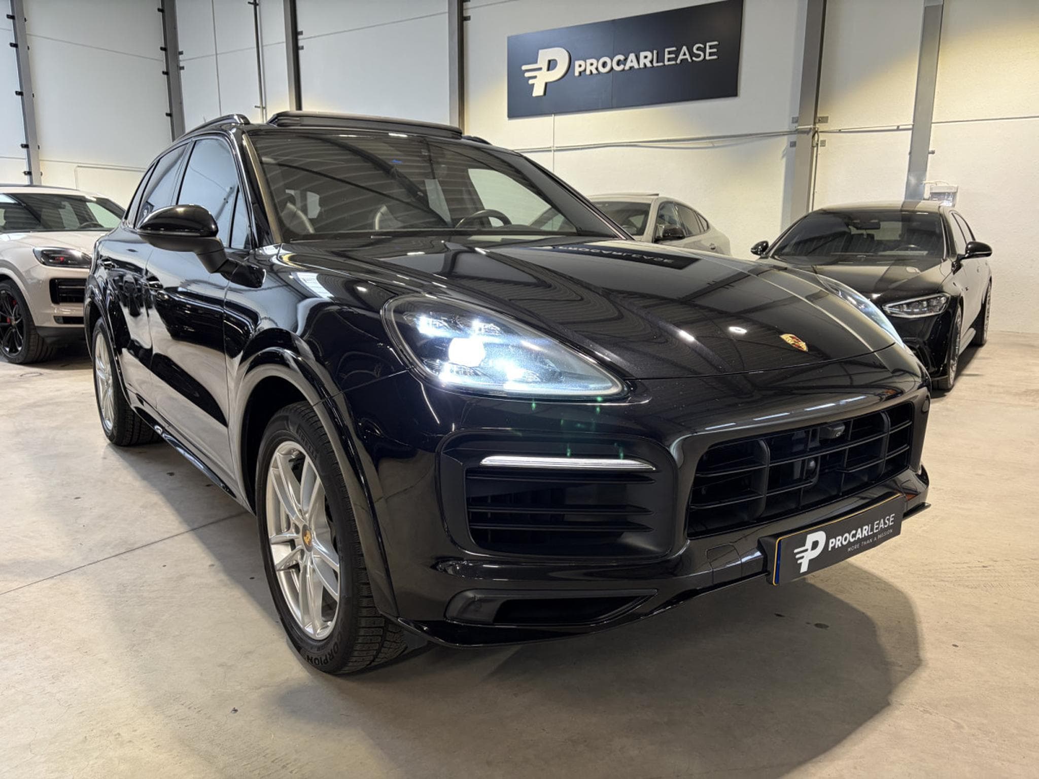 Porsche Cayenne 3.0 V6/PANORAMA/KAMERA/ (2018) - Photo 3