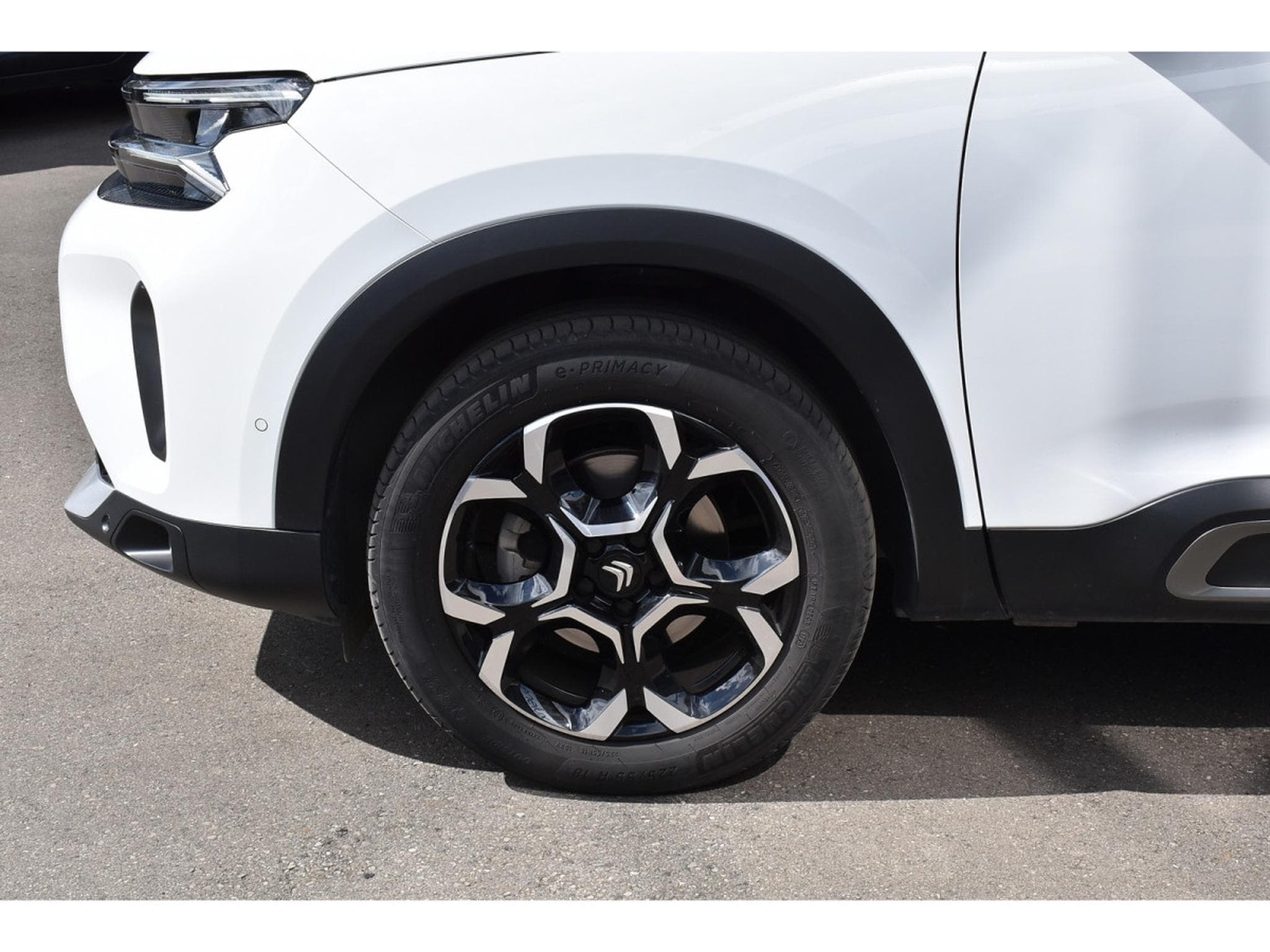 Citroën C5 Aircross 1.2 PureTech Shine EAT8 ACC CUIR CAM LANE SIDE ATT RMQ (2023) - Foto 5