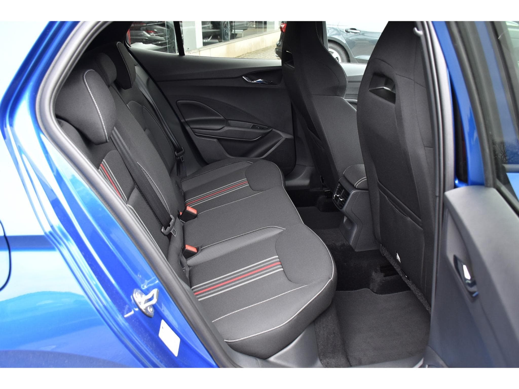 Skoda Fabia 1.0 TSI Monte Carlo DSG ACC TRAVEL CAM KESSY NEUVE (2026) - Foto 8
