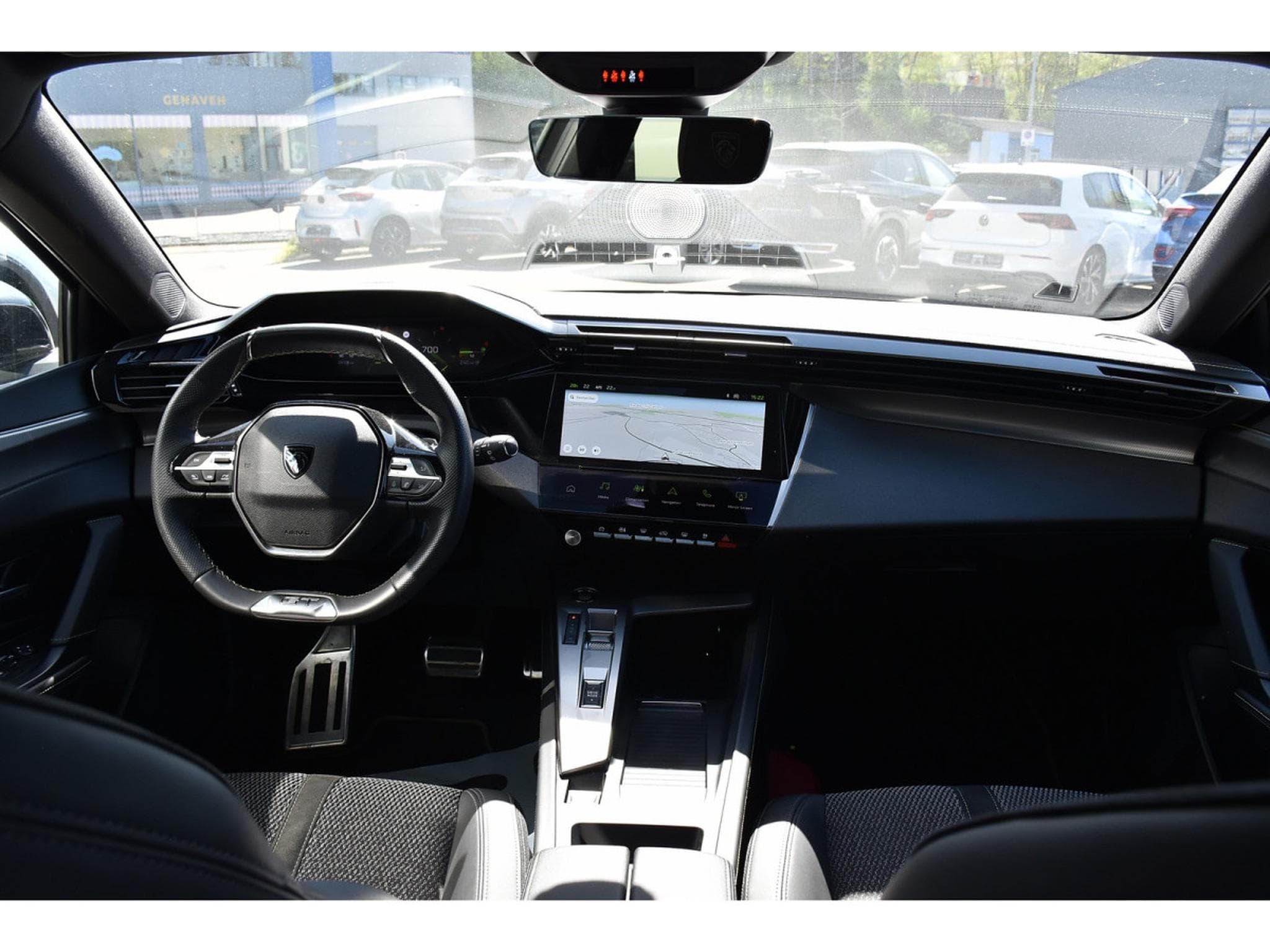 Peugeot 308 1.2 PureTech GT EAT8 REGUL LANE GPS CAM 1° MAIN (2024) - Foto 9