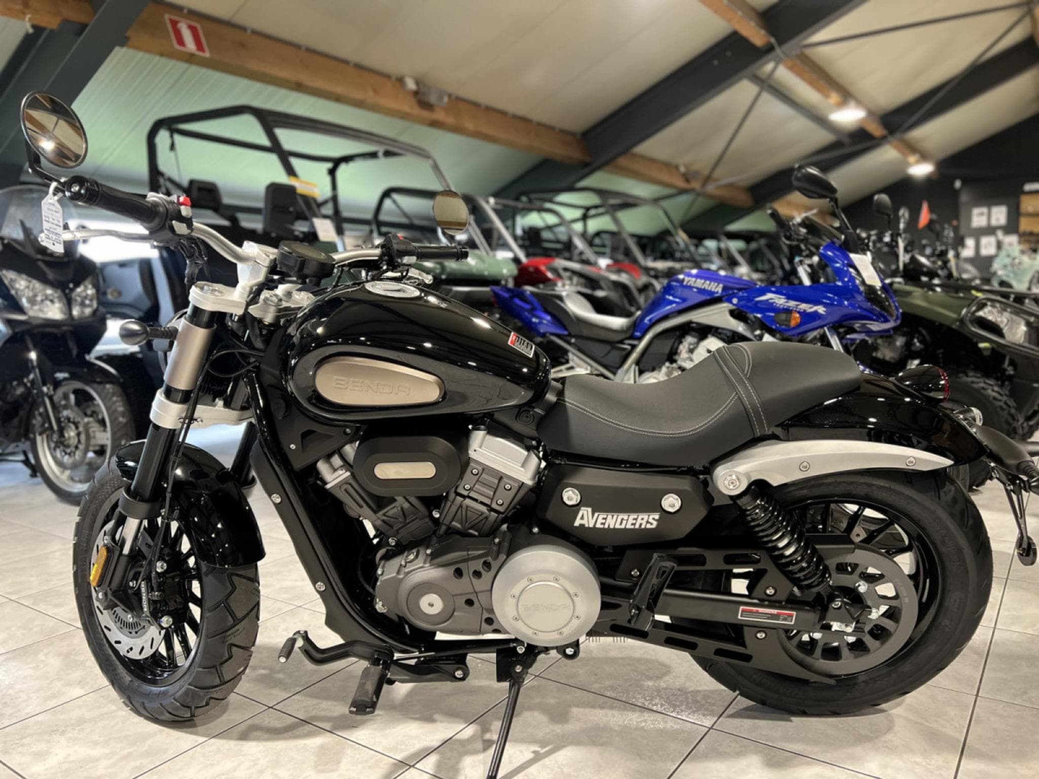 Benda Avengers 125 (2025) - Foto 4