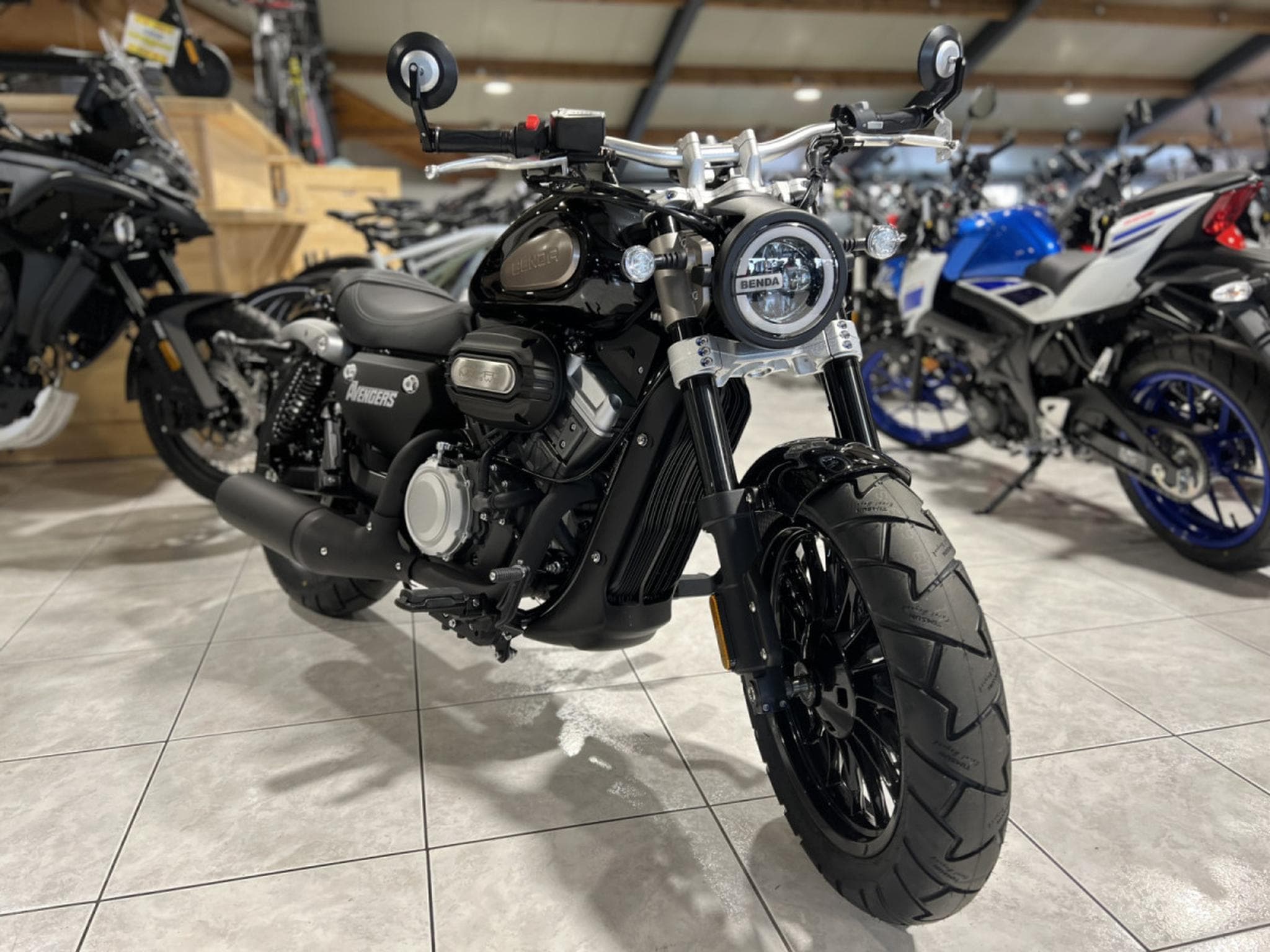 Benda Avengers 125 (2025) - Foto 7