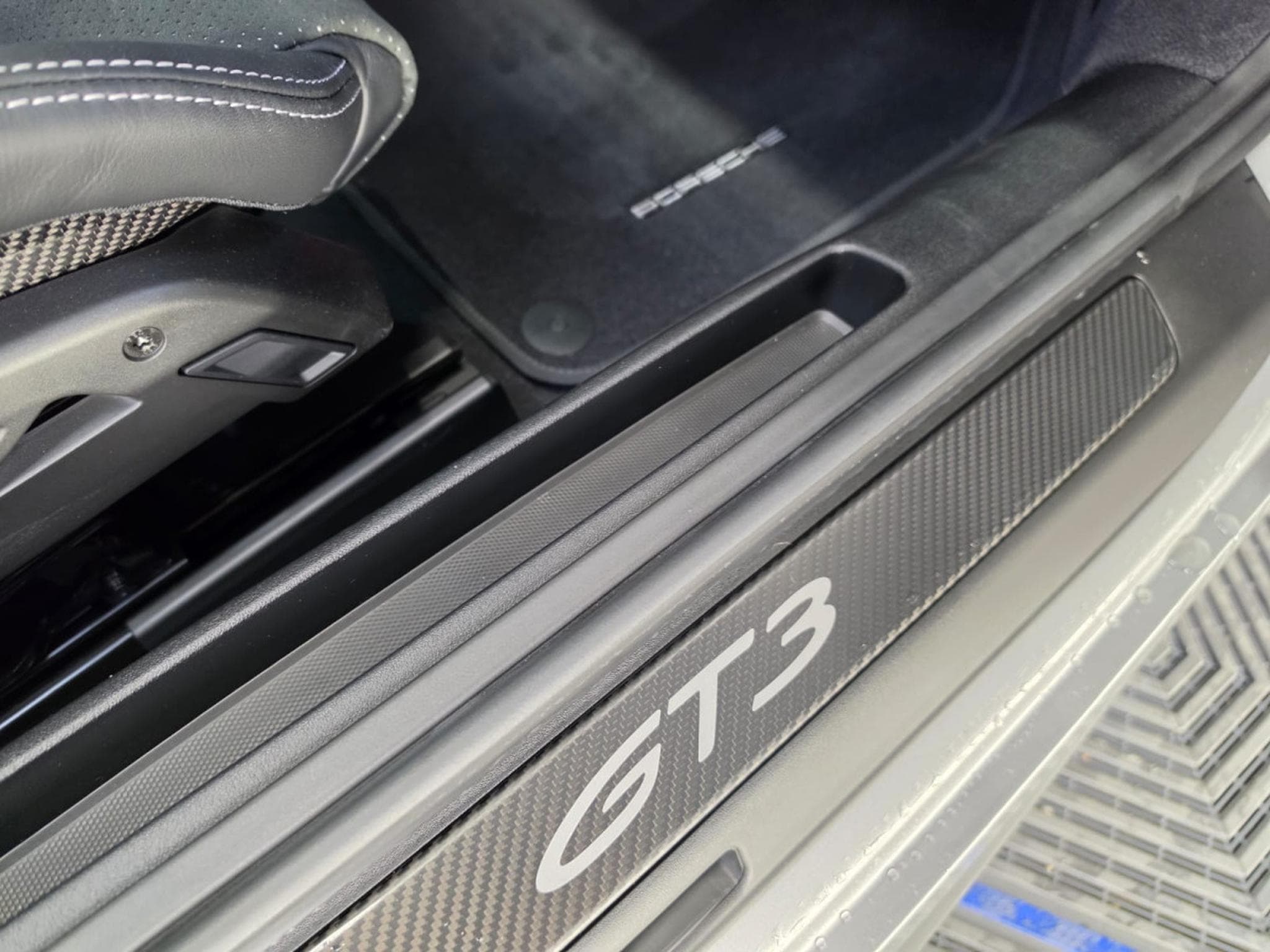 Porsche 911 GT3 992.2 ARGENT GT hd led, pack club sport, bacquet carbon, (2025) - Photo 16