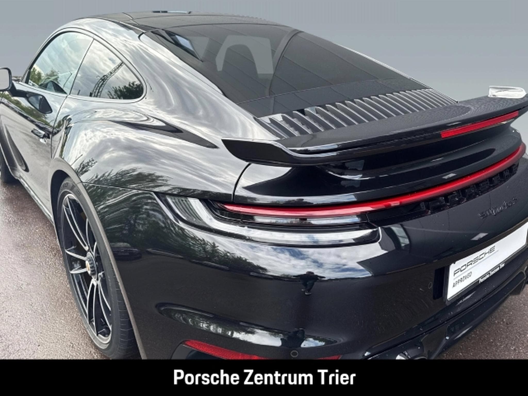 Porsche 911 Turbo S Burmester InnoDrive Sportabgas (2020) - Photo 10