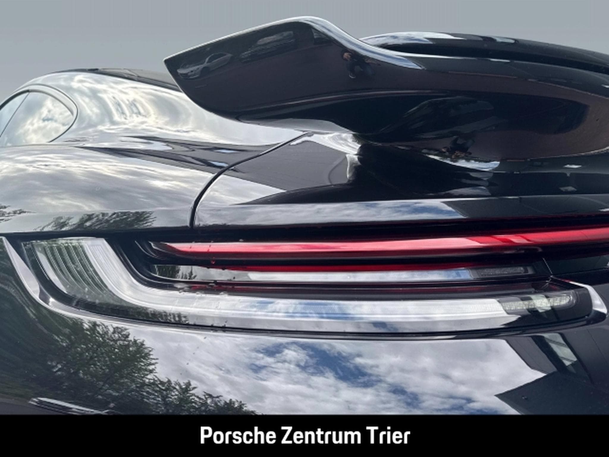Porsche 911 Turbo S Burmester InnoDrive Sportabgas (2020) - Photo 12