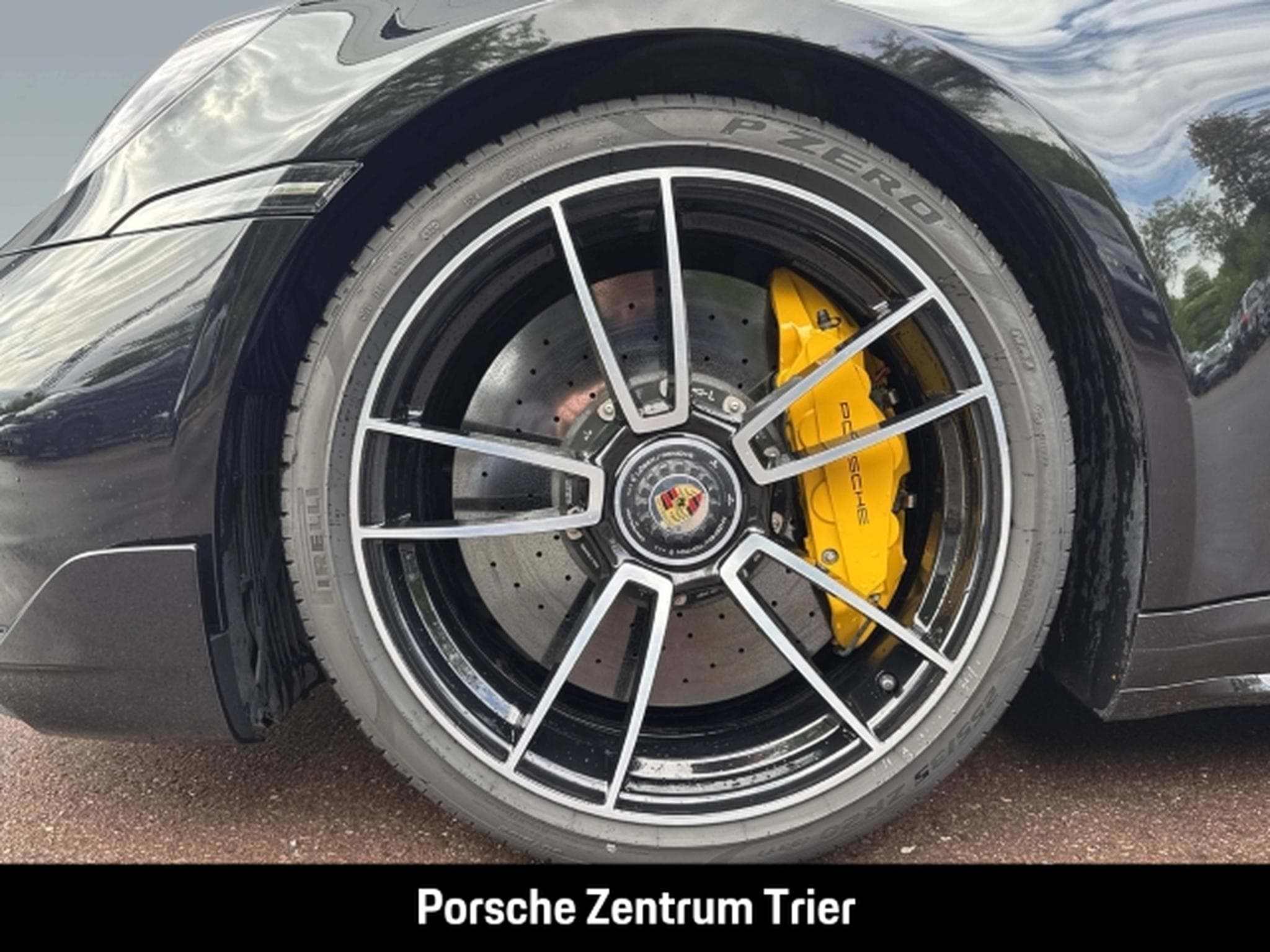 Porsche 911 Turbo S Burmester InnoDrive Sportabgas (2020) - Photo 8