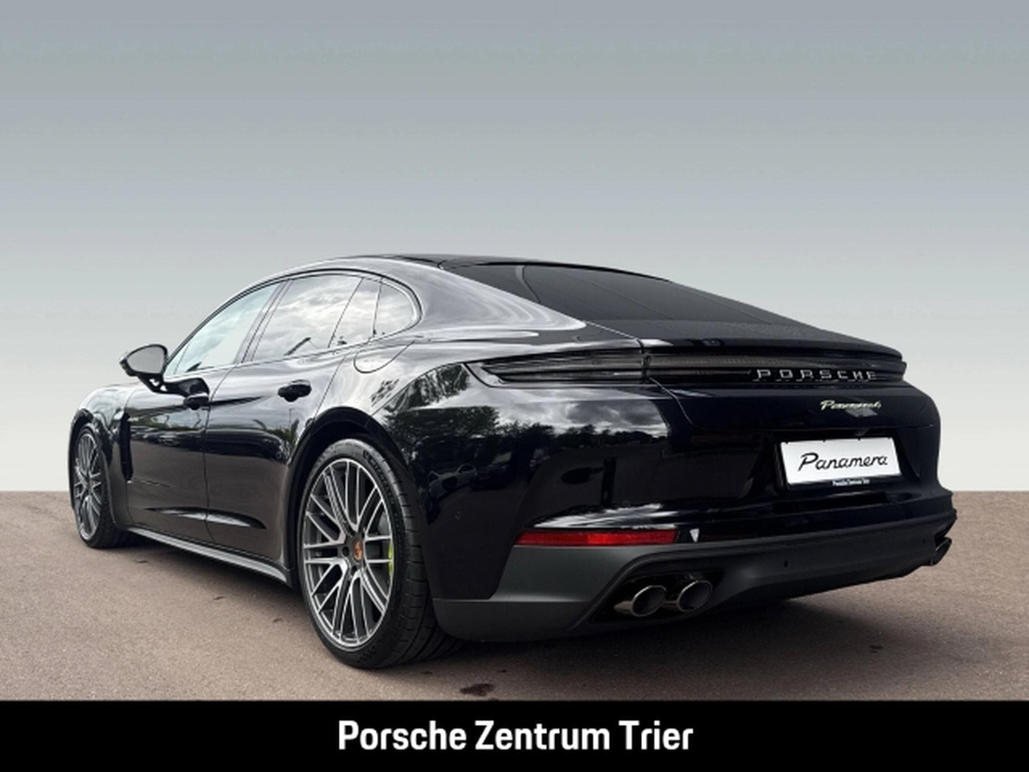Porsche Panamera E-Hybrid (2026) - Photo 3