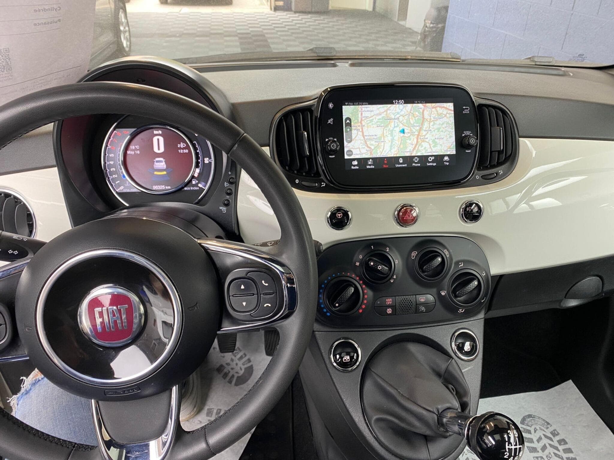 Fiat 500 Dolcevita Hybrid (2021) - Photo 9