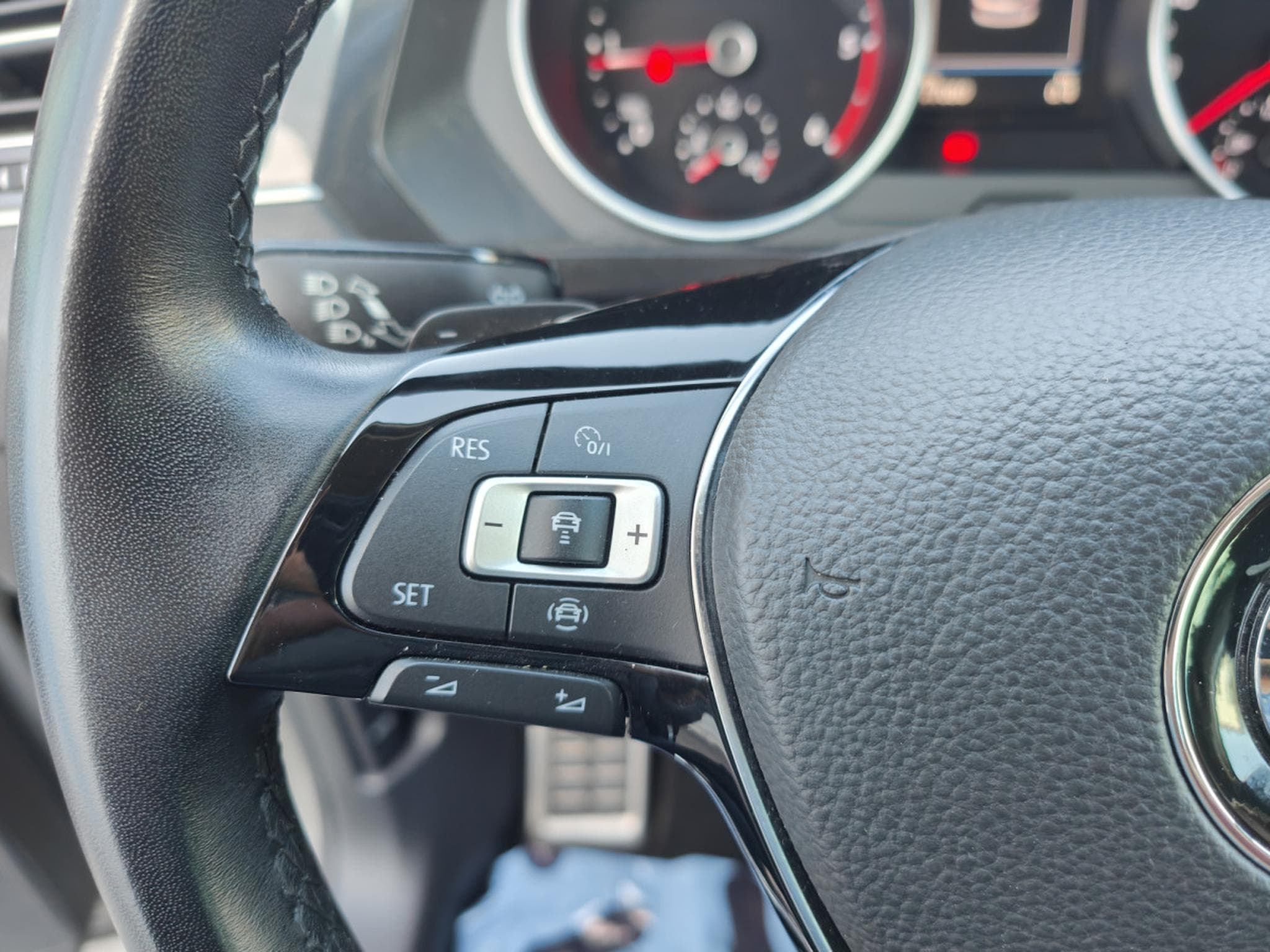VW Tiguan 2.0 TDI DSG CARPLAY CAMERA GPS CRUISE ADAPTATIF (2020) - Foto 21