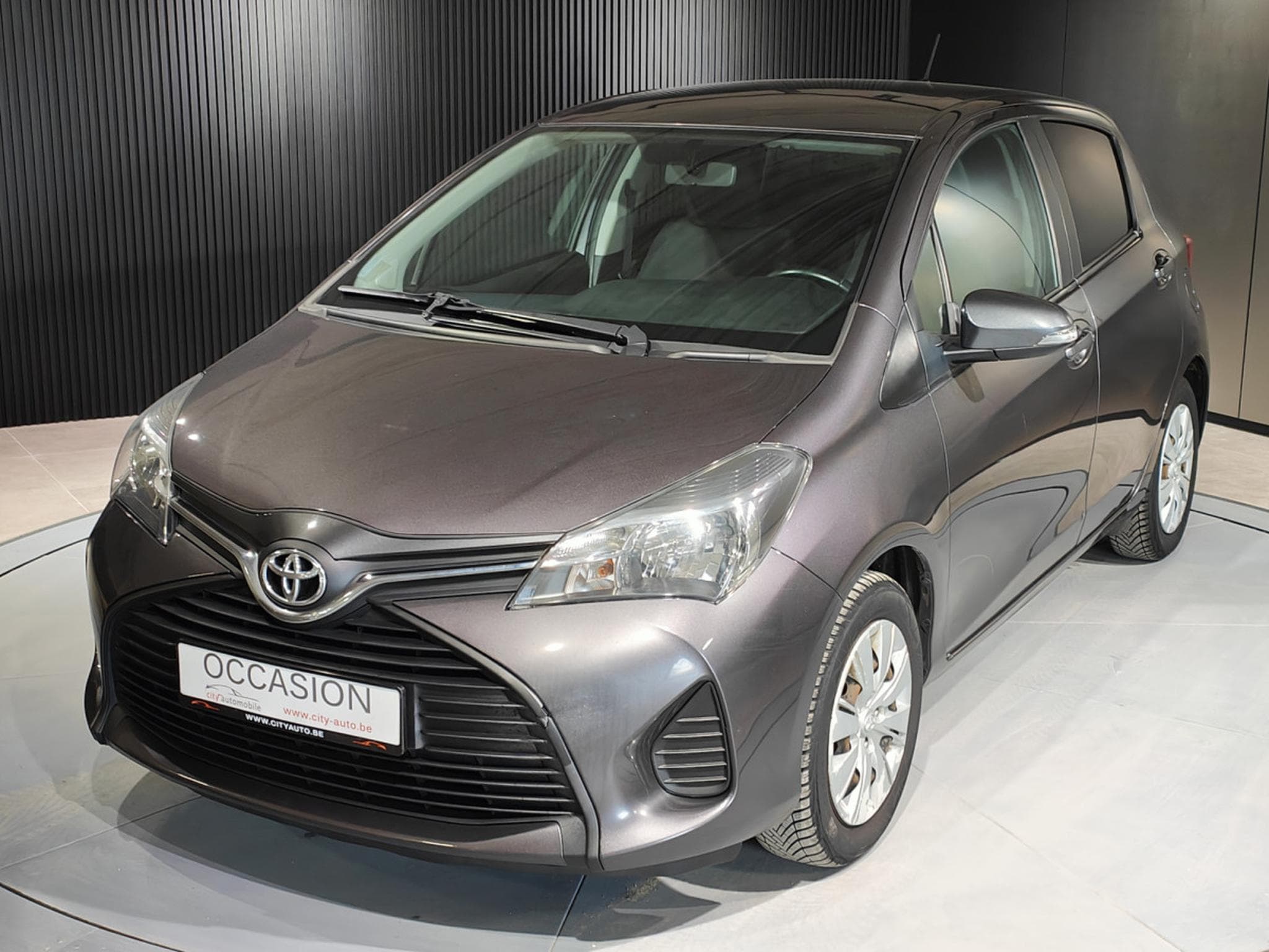 Toyota Yaris 1.3 VVT-I BLUETOOTH CLIMATISATION CAMERA (2015) - Foto 6