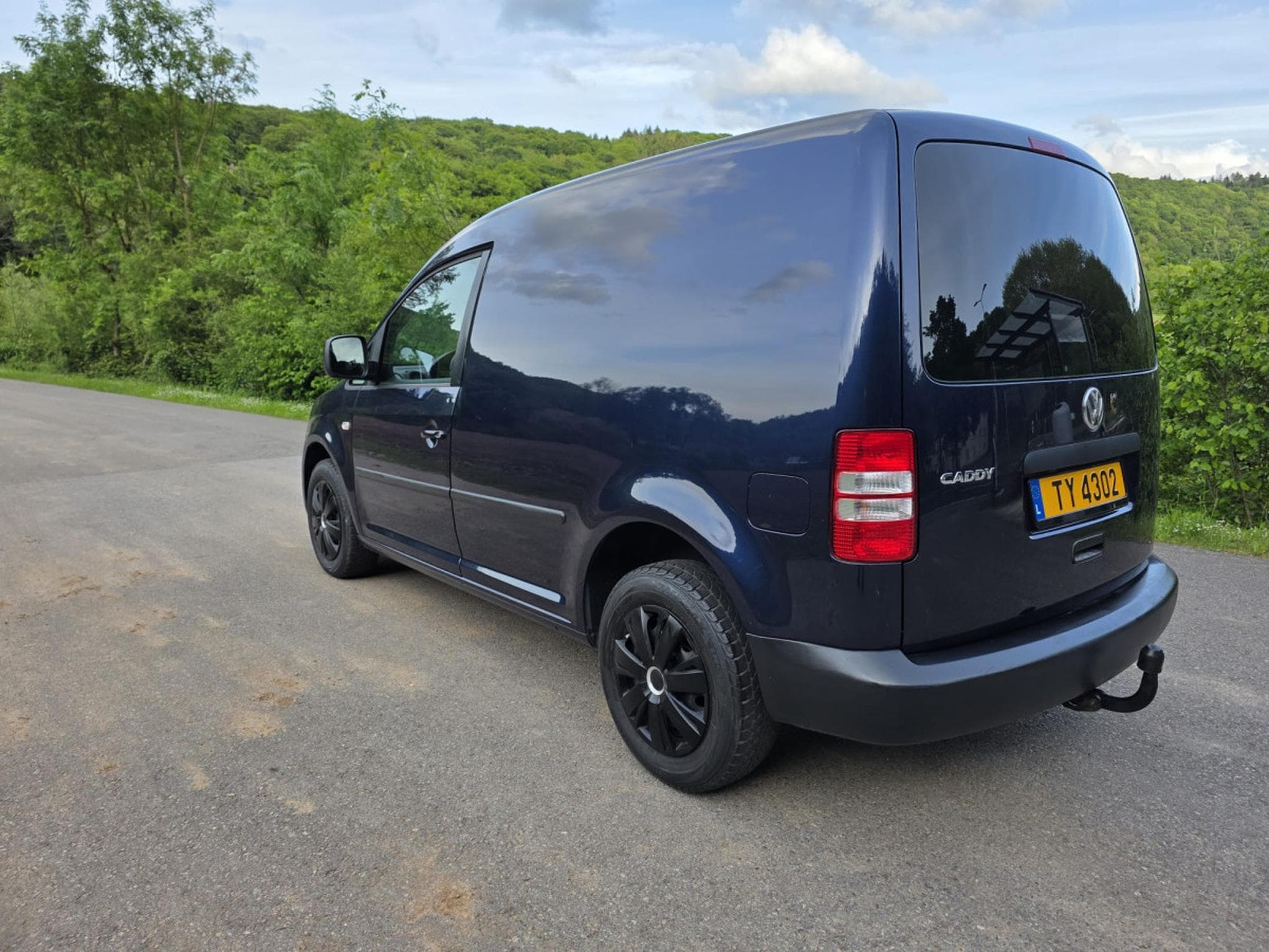 VW Caddy 1.6 TDI (2011) - Photo 3