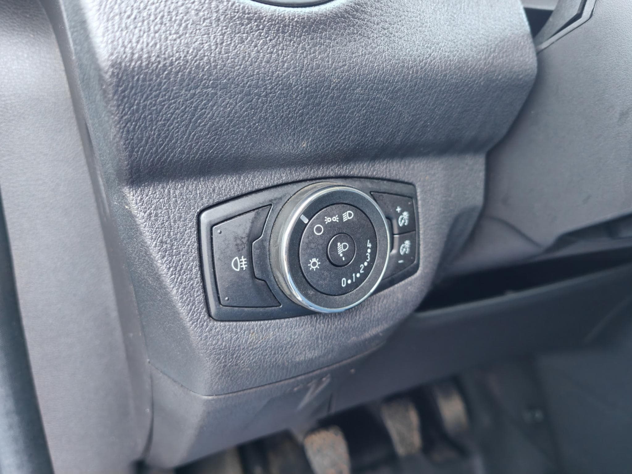 Ford Transit 1.5 TDCI RADIO USB (2019) - Photo 15