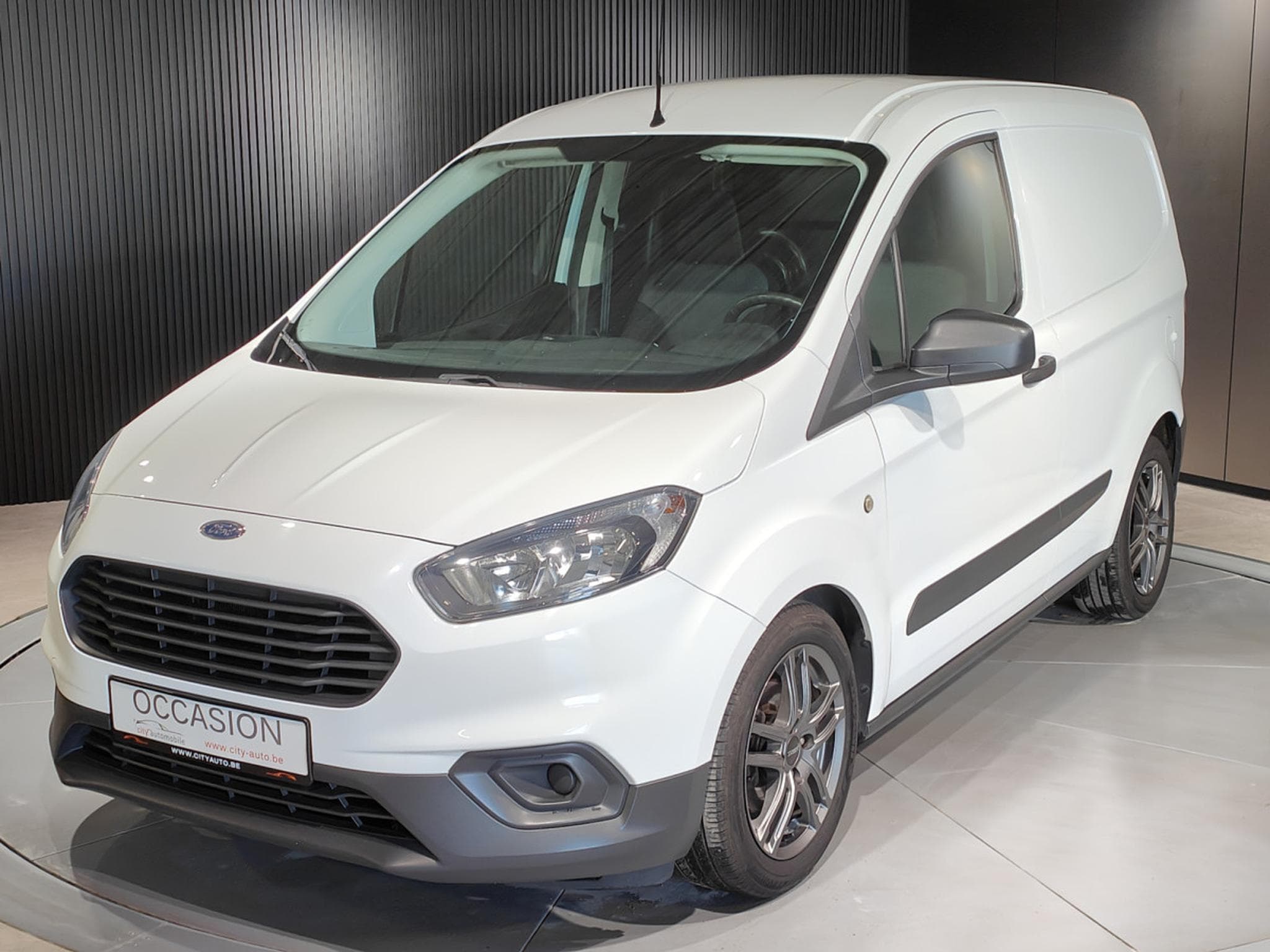 Ford Transit 1.5 TDCI RADIO USB (2019) - Photo 6