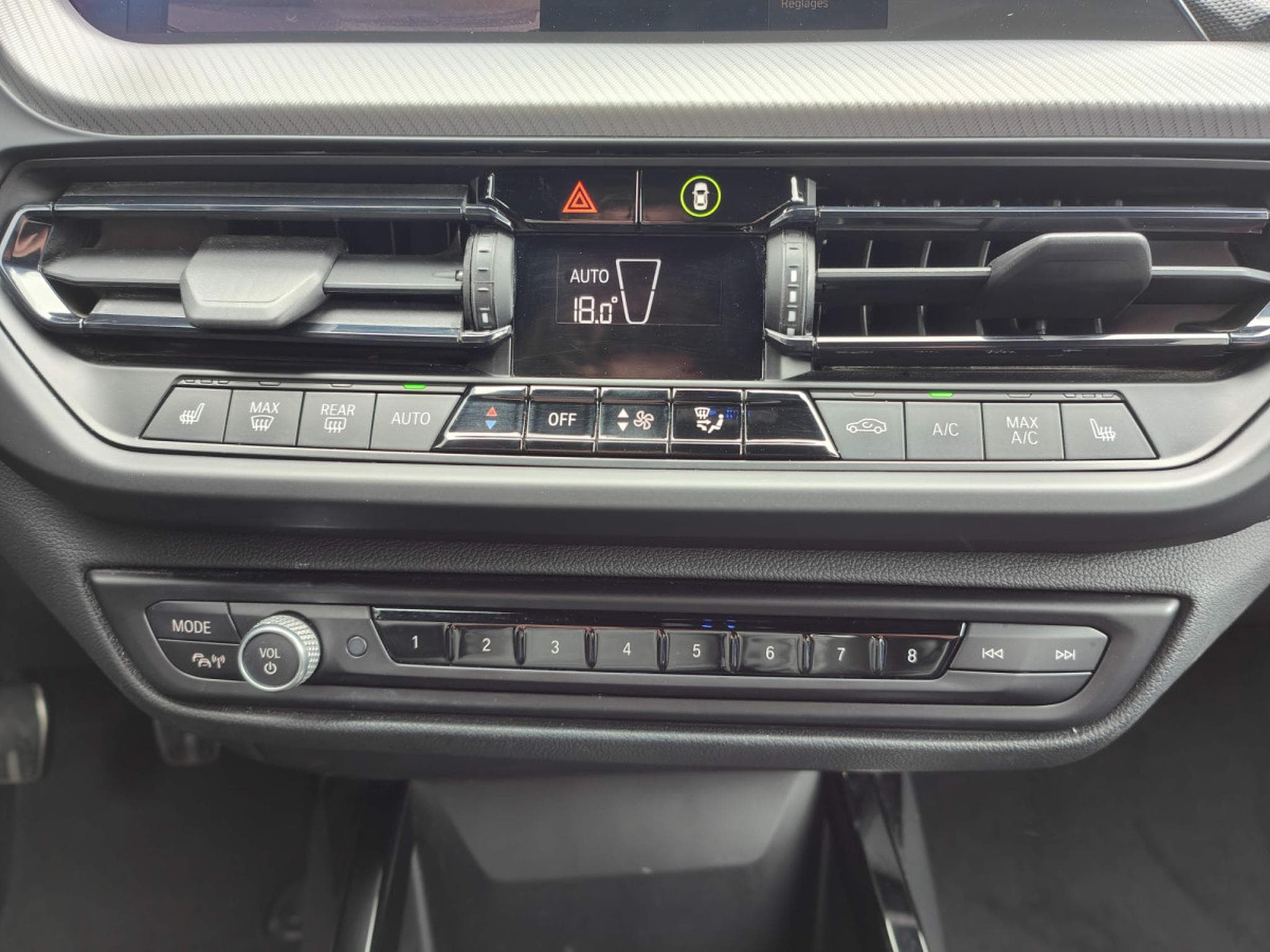 BMW 118 118I PACK M GPS CAMERA CARPLAY SIEGES CHAUFFANTS (2021) - Foto 21