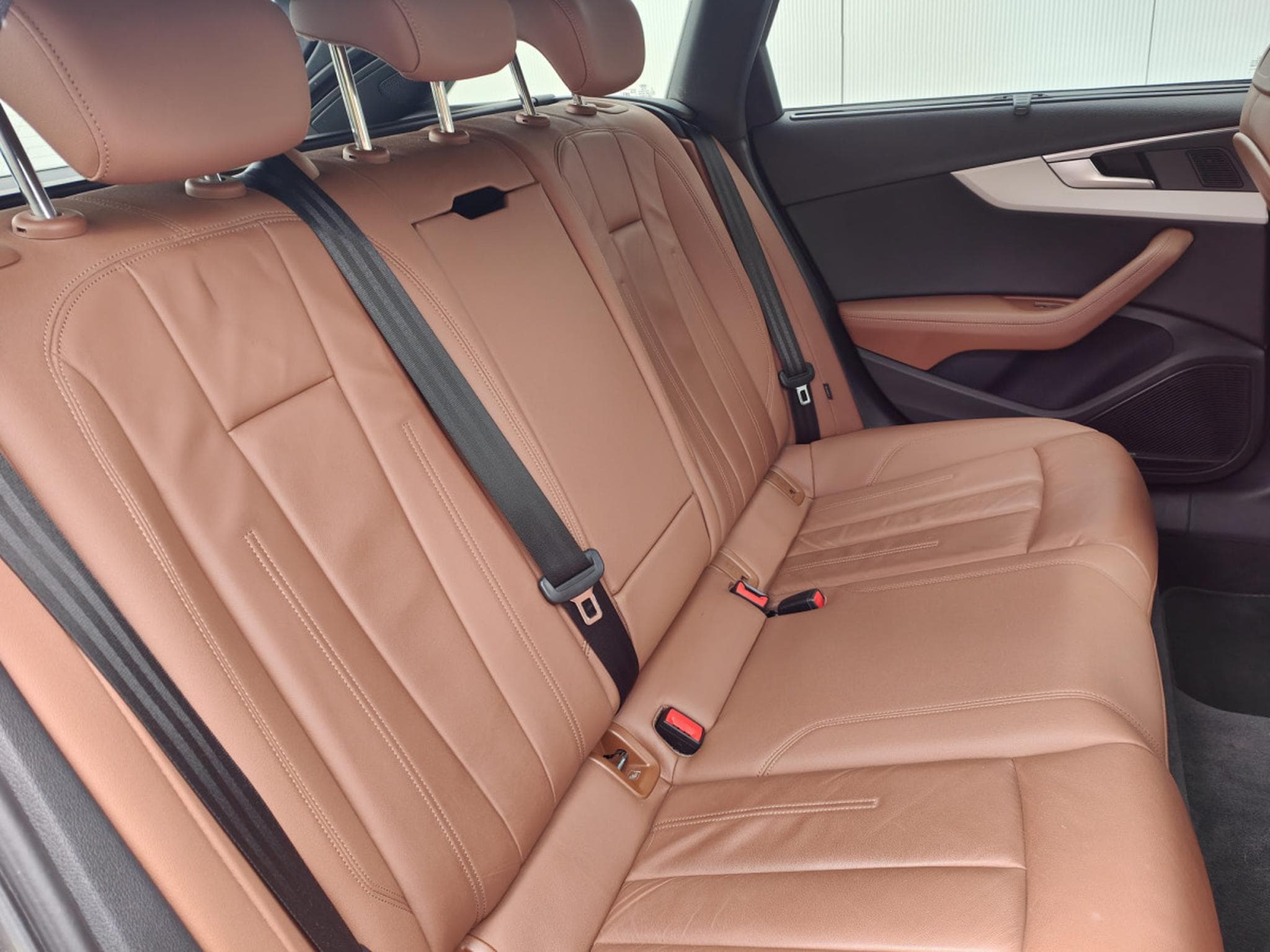 Audi A4 AVANT 35 TDI GPS ACC SIEGES CHAUFFANTS DIGITAL COCKPIT (2020) - Foto 9