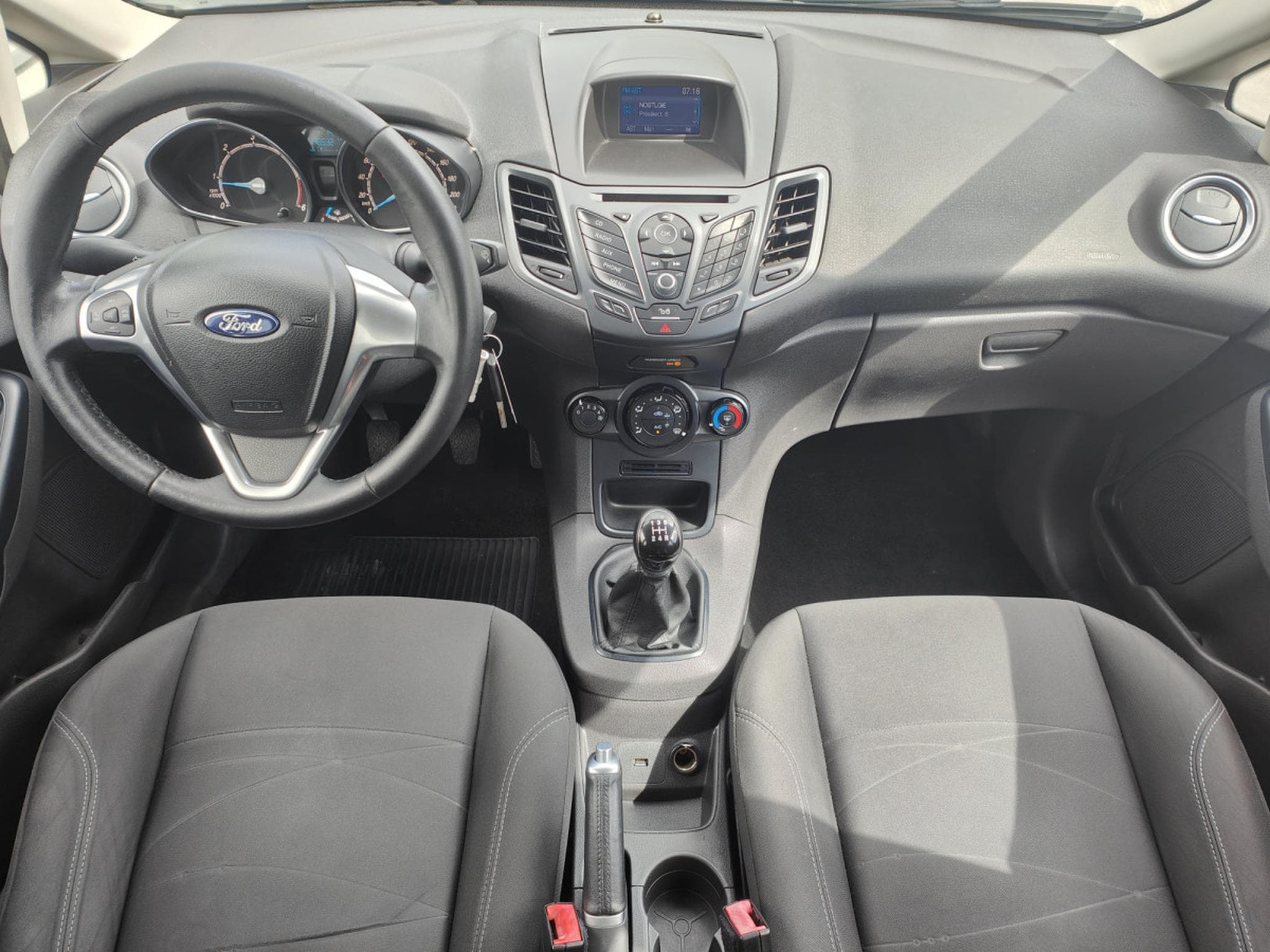 Ford Fiesta 1.5 TDCI 5 PORTES CLIM BLUETOOTH (2016) - Foto 11