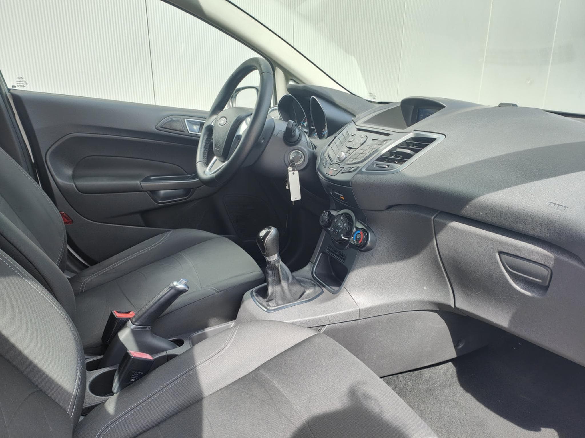 Ford Fiesta 1.5 TDCI 5 PORTES CLIM BLUETOOTH (2016) - Foto 7