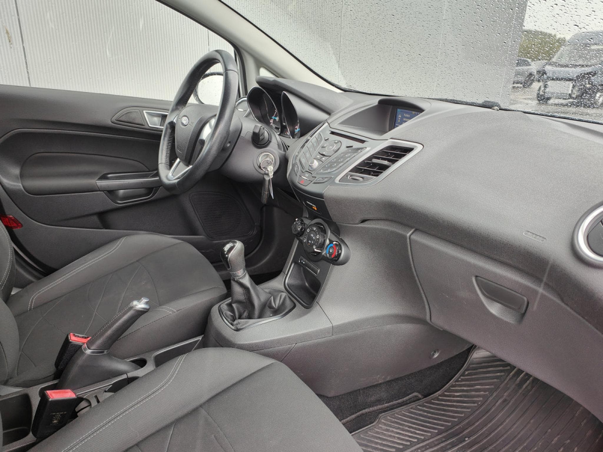 Ford Fiesta 1.0 ECOBOOST 5 PORTES CLIM BLUETOOTH (2016) - Foto 7