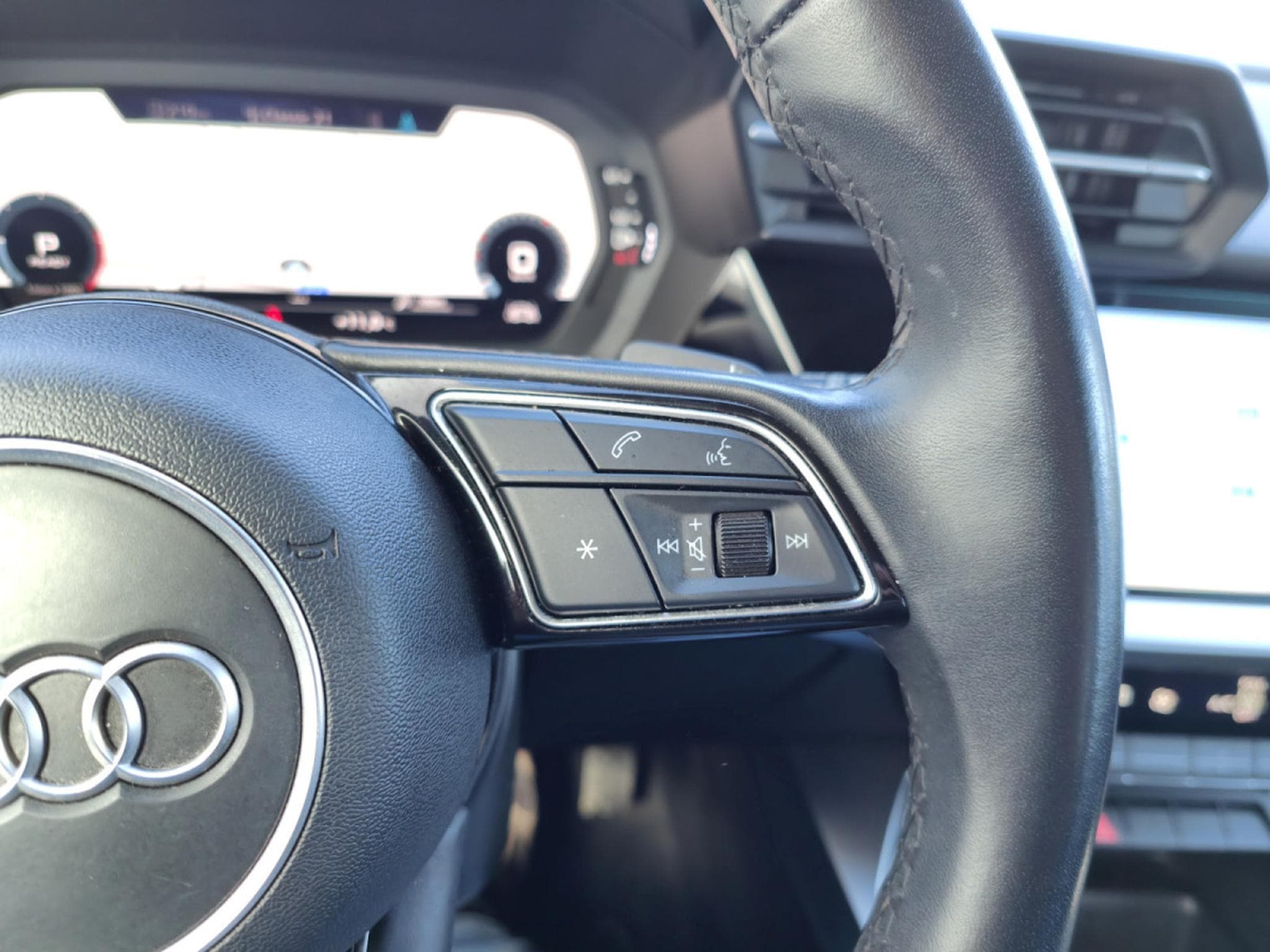 Audi A3 A3 SPORTBACK 35 TDi S-TRONIC CARPLAY VIRTUAL LED (2021) - Foto 19