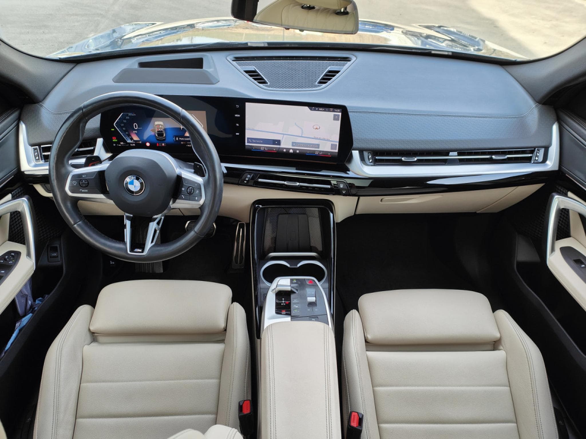 BMW X2 SDRIVE20i PACK M CARPLAY GPS CAMERA 360 TOIT PANO (2024) - Photo 11