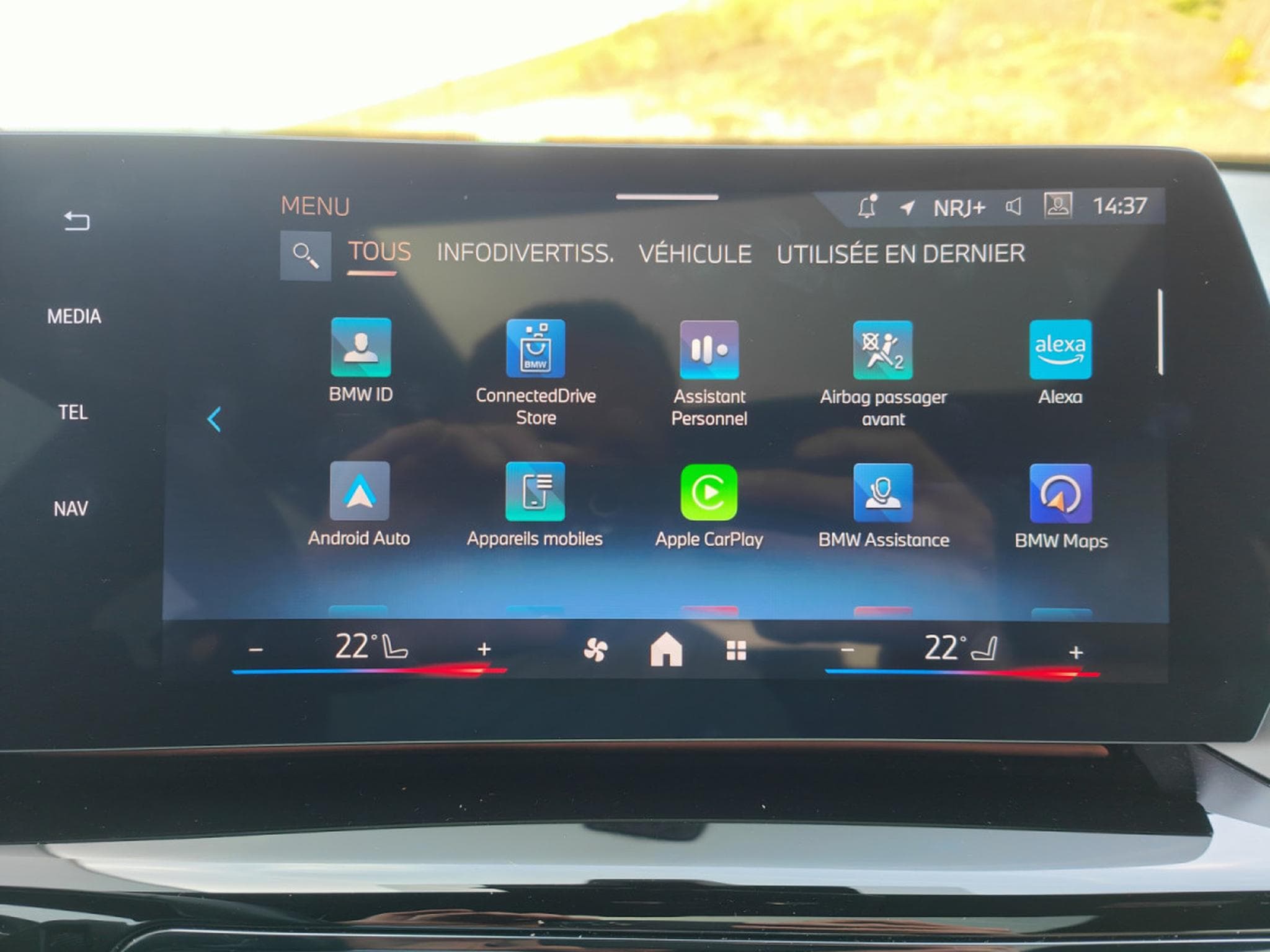 BMW X2 SDRIVE20i PACK M CARPLAY GPS CAMERA 360 TOIT PANO (2024) - Photo 18