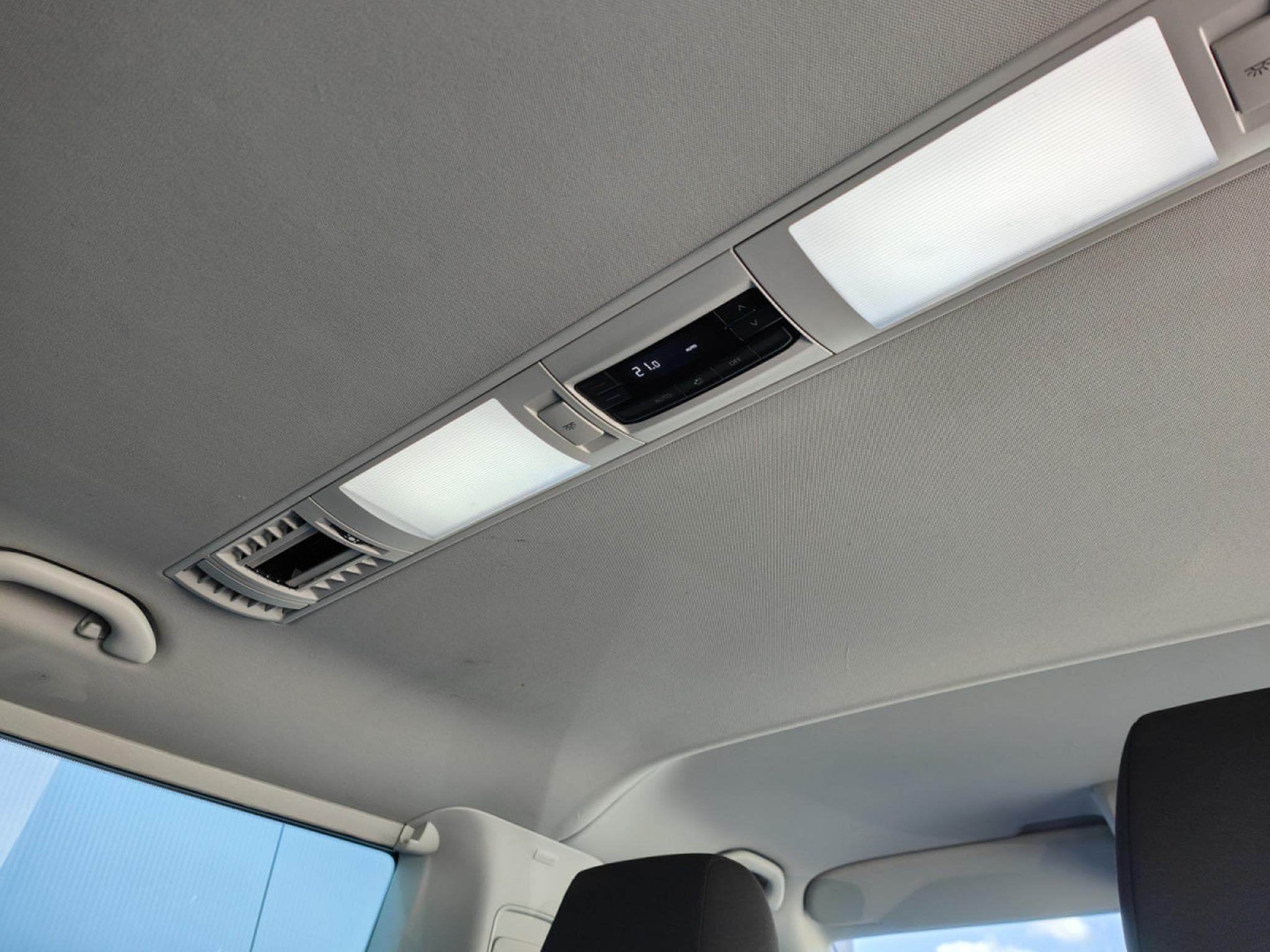 VW T6.1 2.0 TDI DSG 9 PLACES CARPLAY CAMERA GPS (2023) - Photo 10