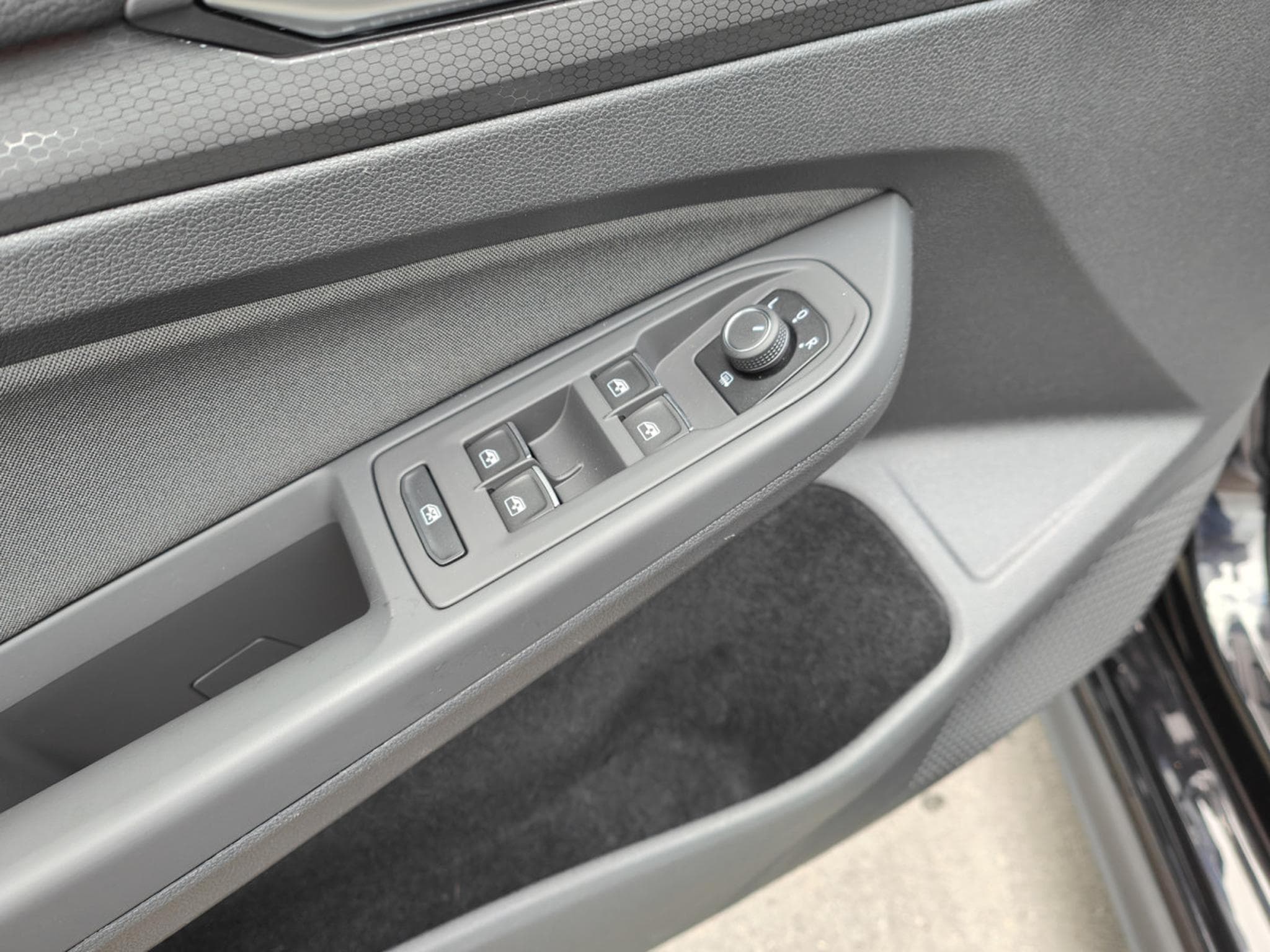 VW Golf GTI 2.0 TSI DSG CARPLAY ECLAIRAGE AMBIANCE GPS LED (2022) - Foto 12