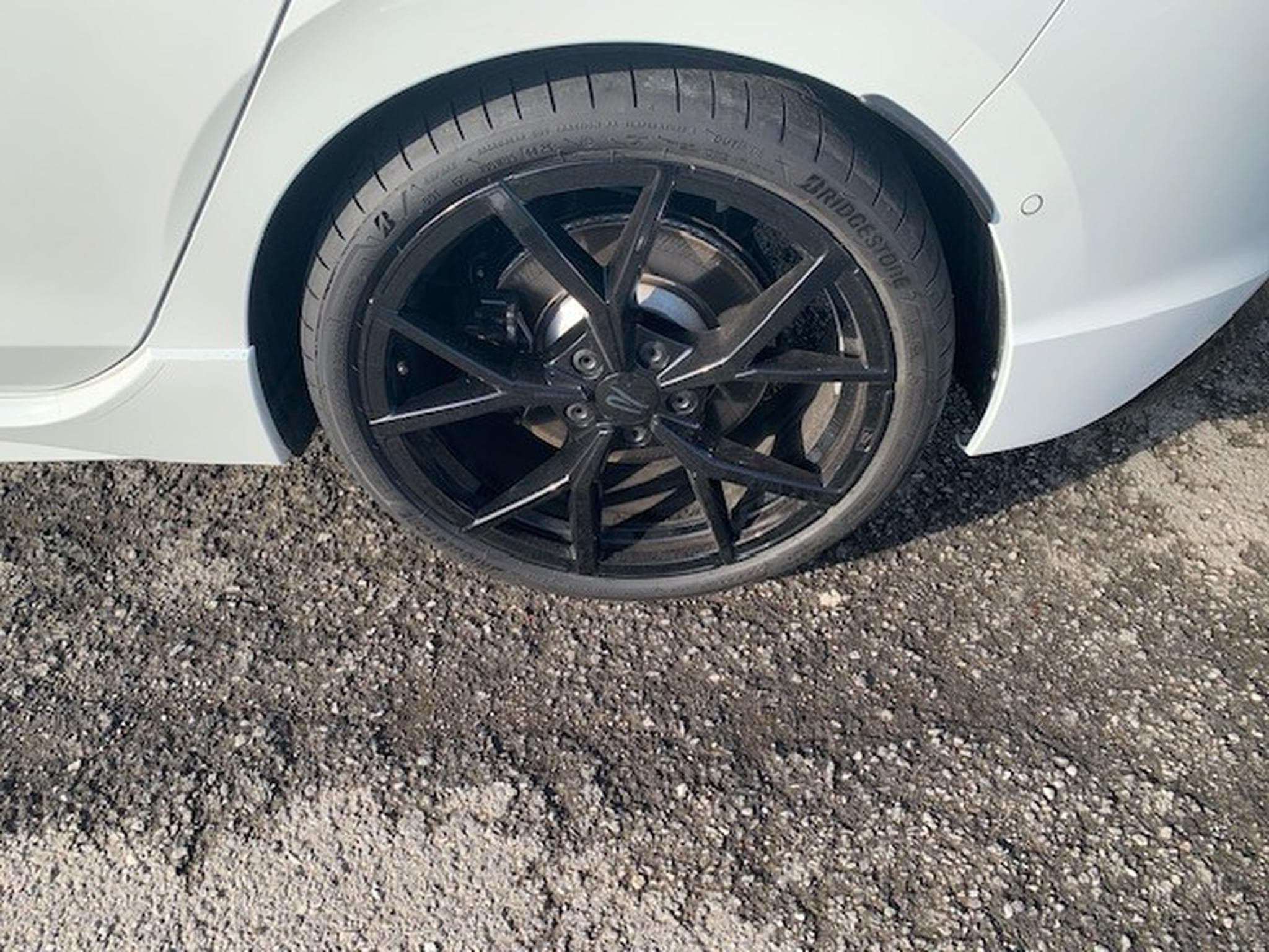VW Golf R BLACK R-PERFORMANCE 333CV 4MOTION DSG7 (2026) - Photo 4
