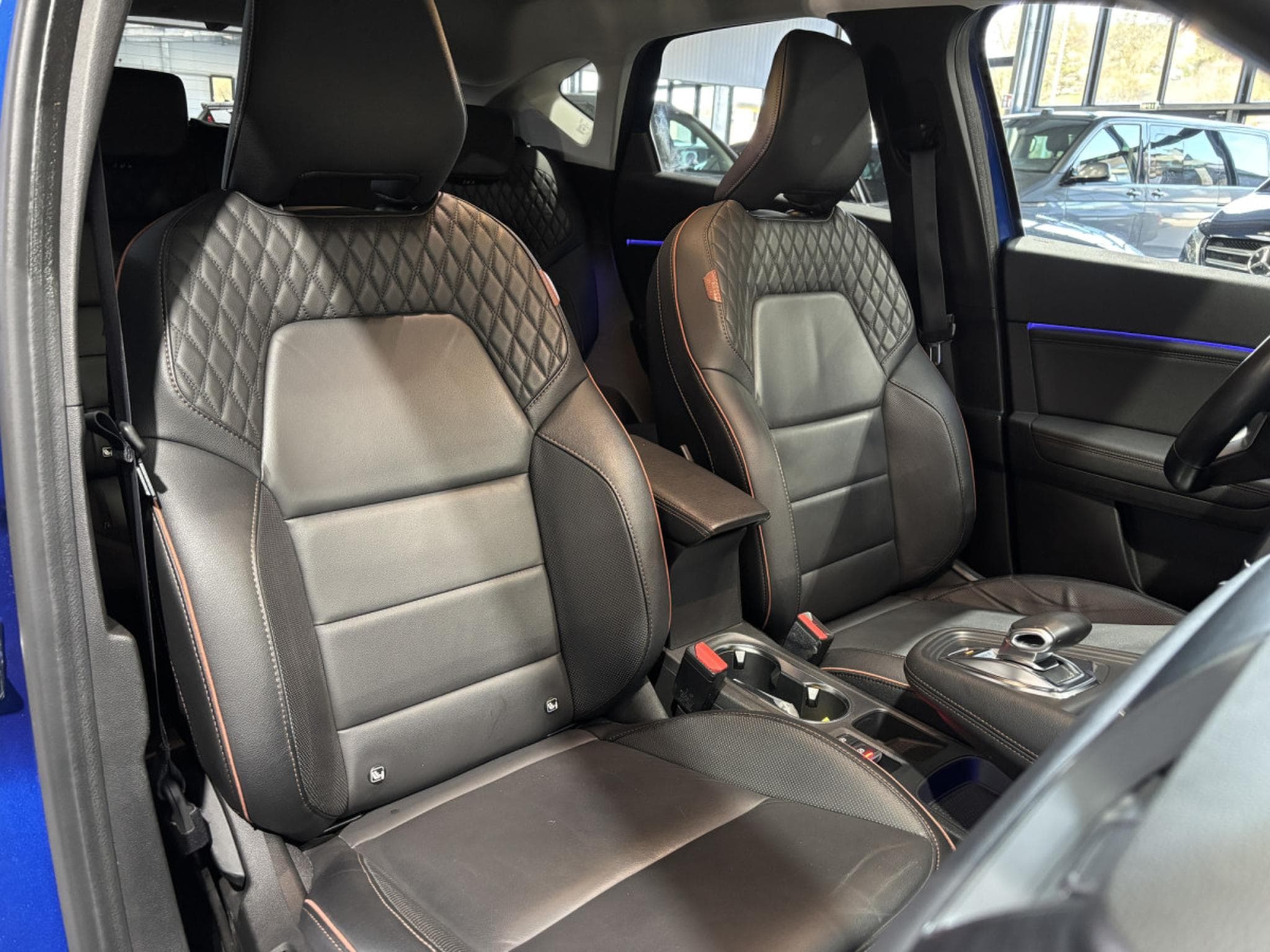 Renault Captur 1.6 INITIALE PARIS PLUG-IN (2022) - Photo 12
