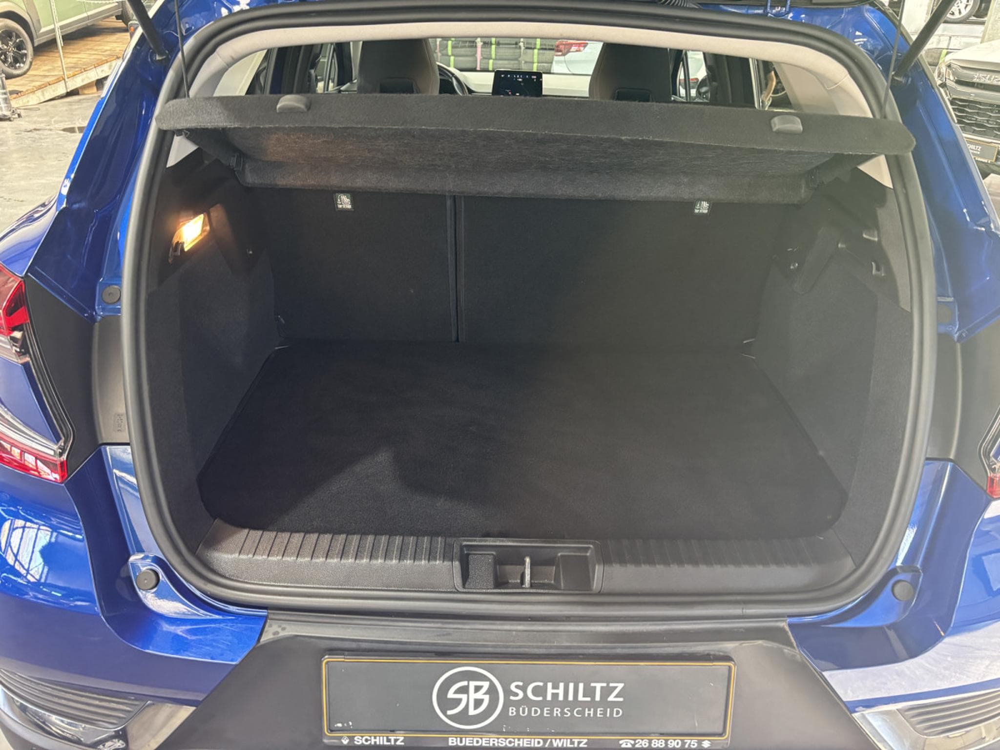Renault Captur 1.6 INITIALE PARIS PLUG-IN (2022) - Photo 14