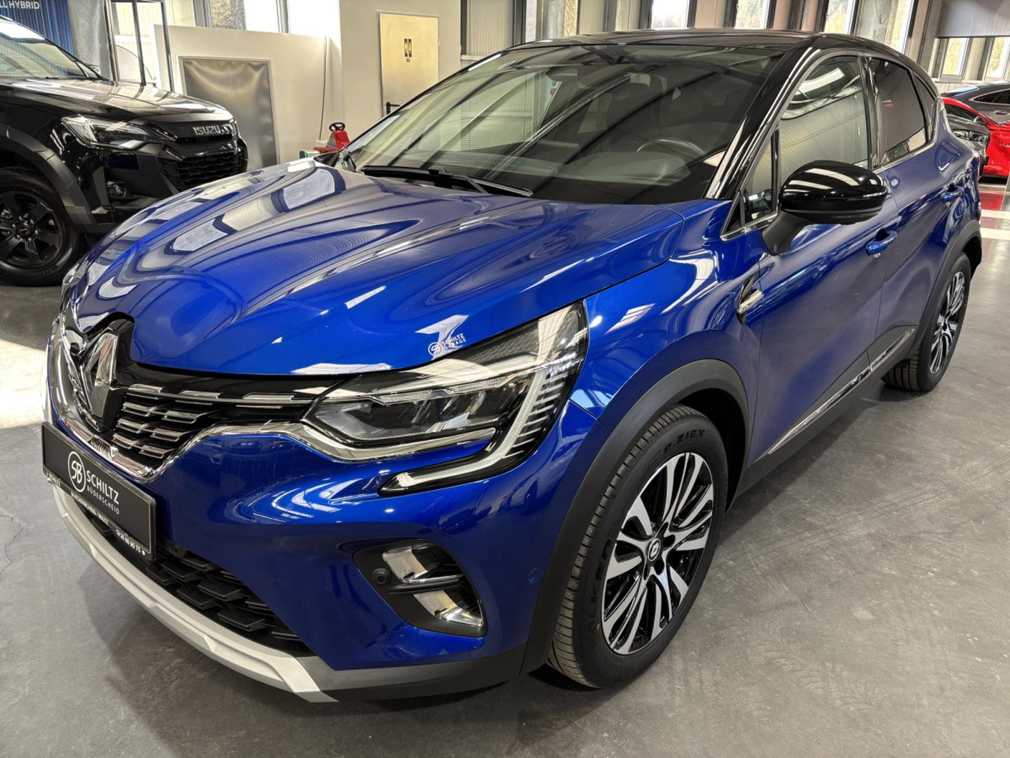 Renault Captur 1.6 INITIALE PARIS PLUG-IN (2022) - Photo 6