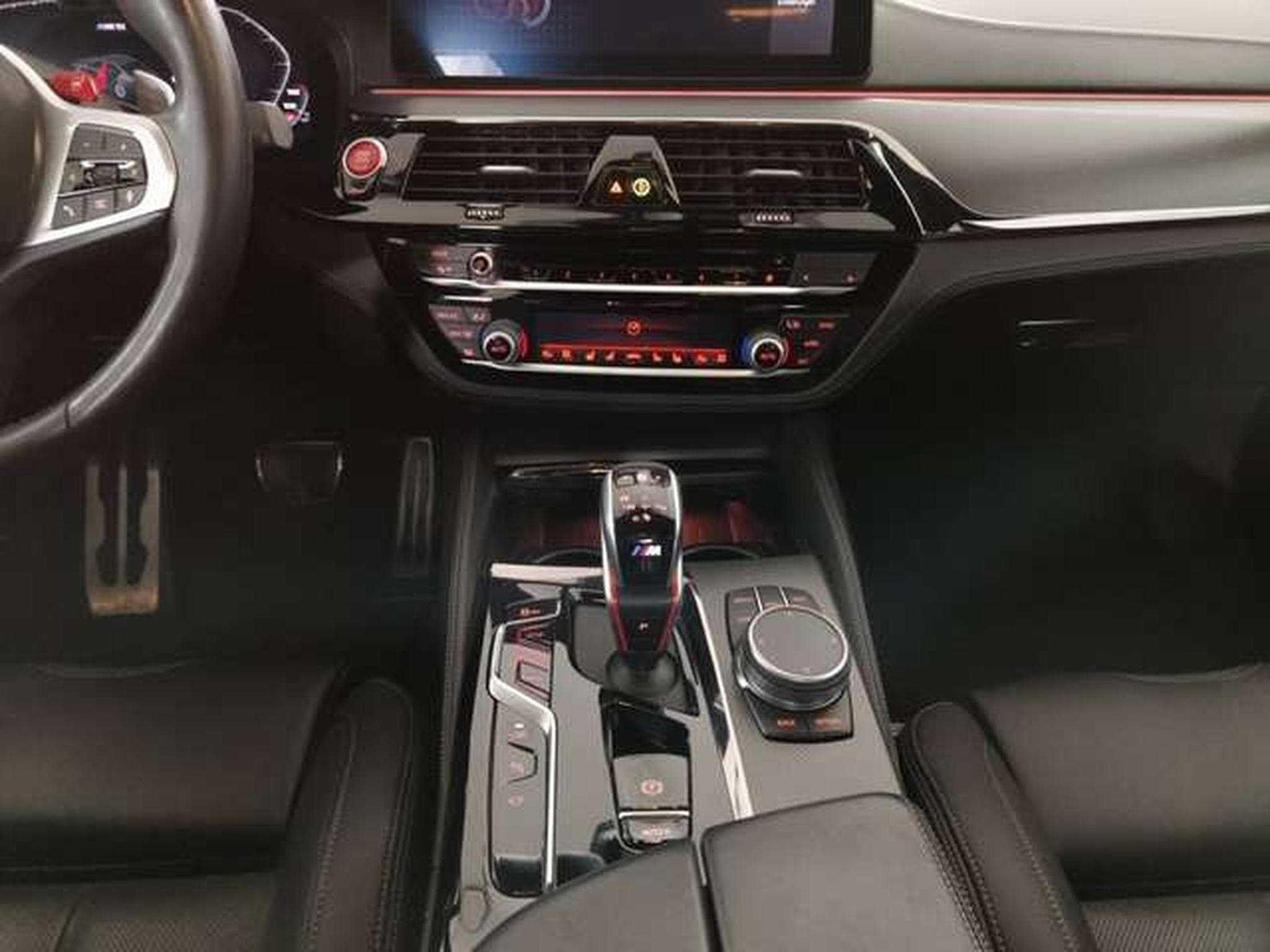BMW M5 Limousine (2022) - Foto 5