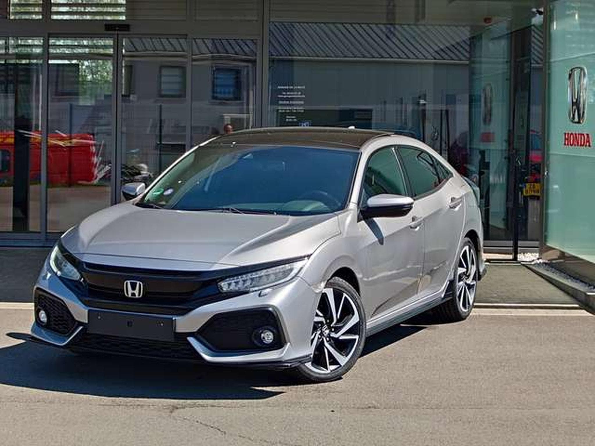 Honda Civic Civic 1.5 i-VTEC Sport  (EU6.2) (2018) - Photo 1