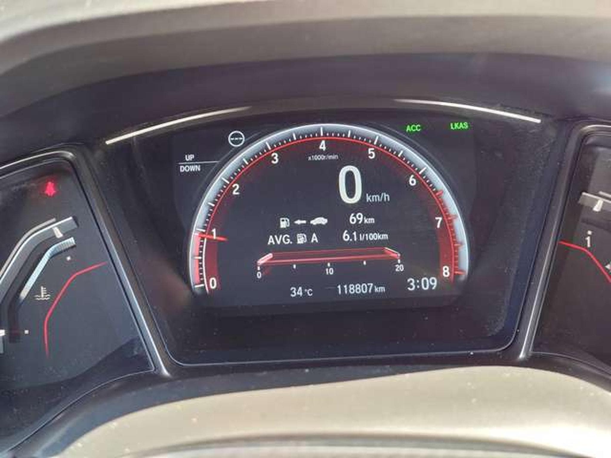 Honda Civic Civic 1.5 i-VTEC Sport  (EU6.2) (2018) - Photo 10