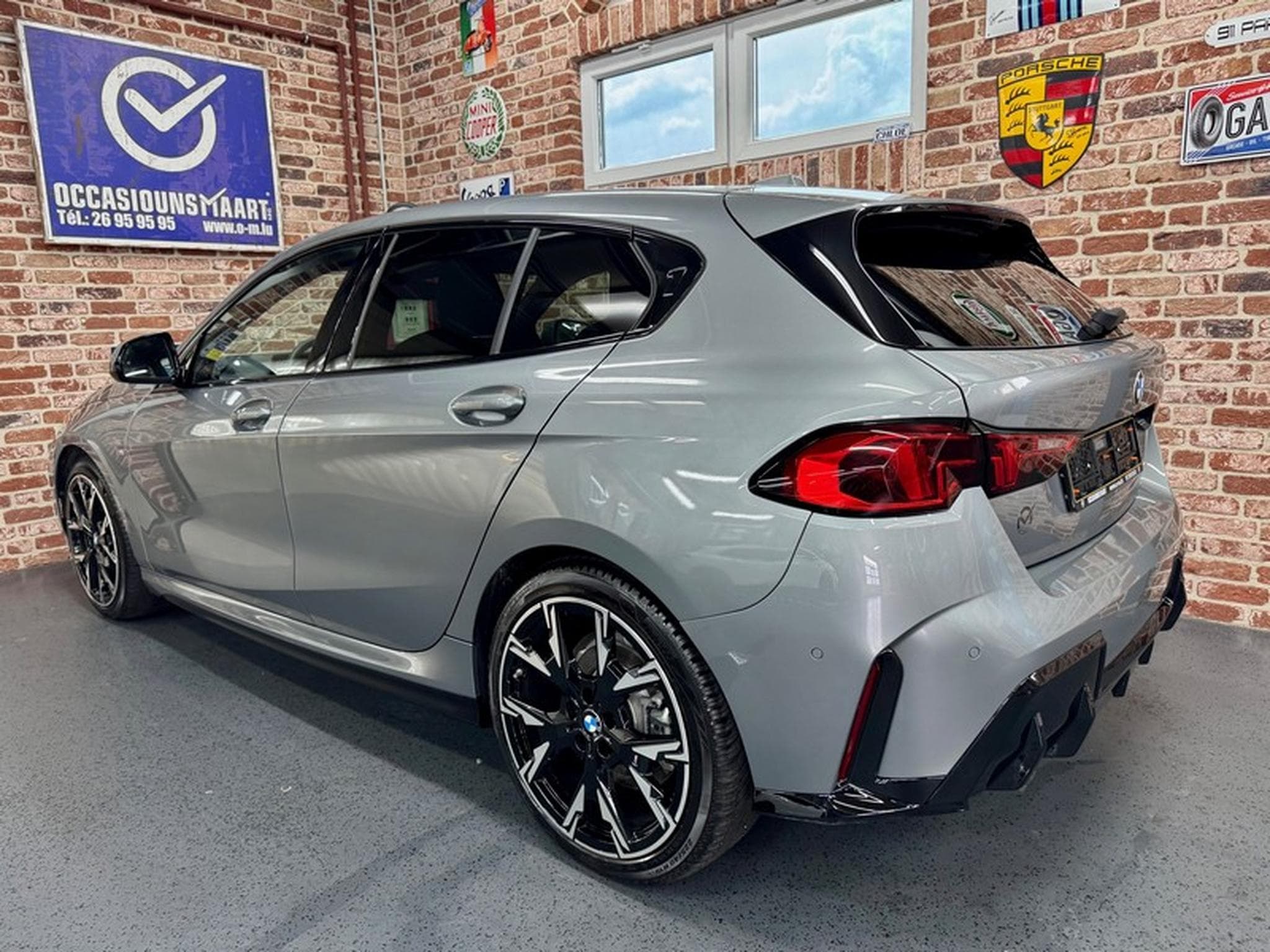 BMW 120 120iA 170cv Auto M-SPORT (New Modèle) (2025) - Photo 2