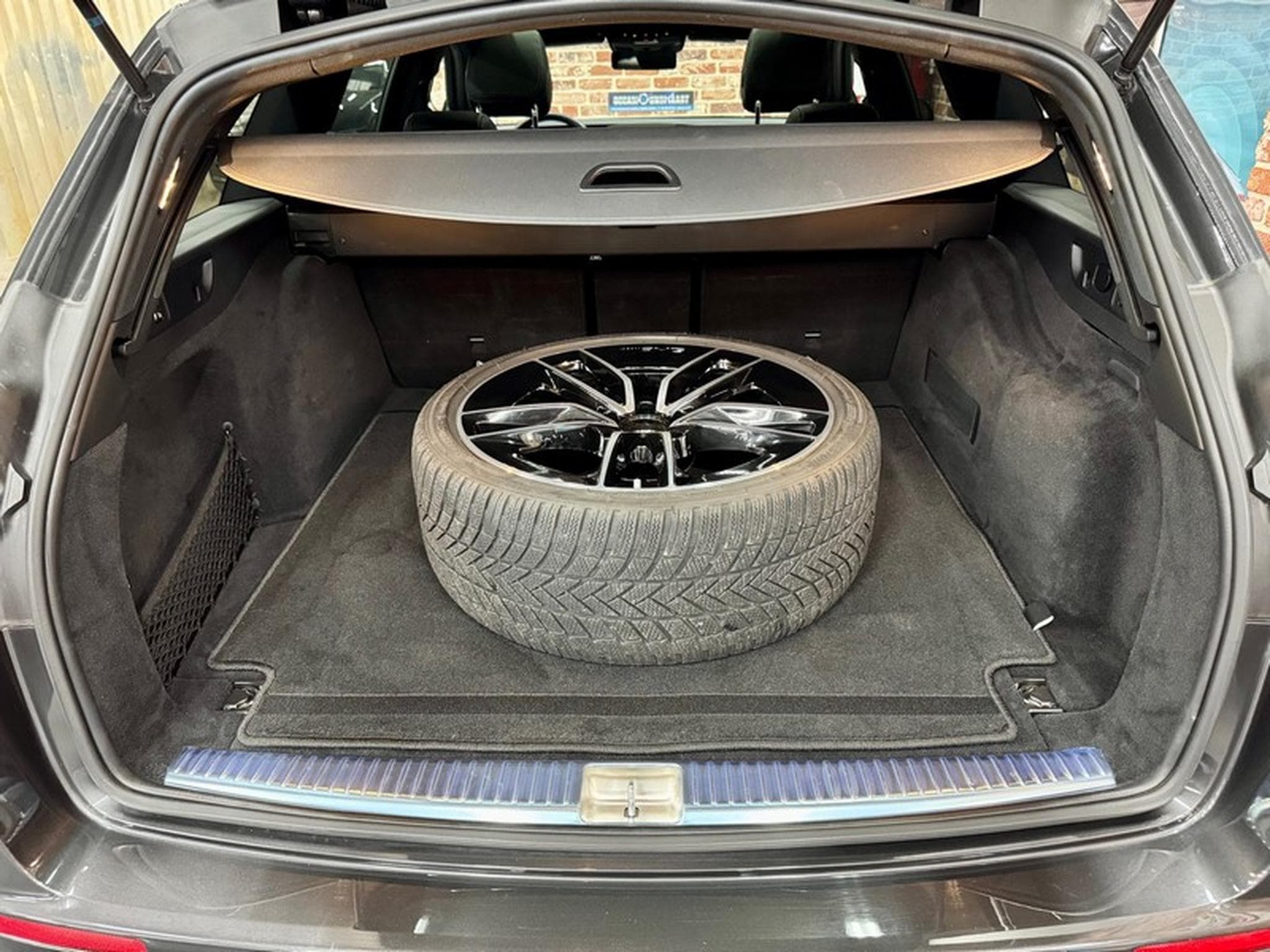 Mercedes E 53 AMG E 53 AMG Break 3.0 457cv Auto 4Matic+ AttRem/ToitO+P (2024) - Photo 7