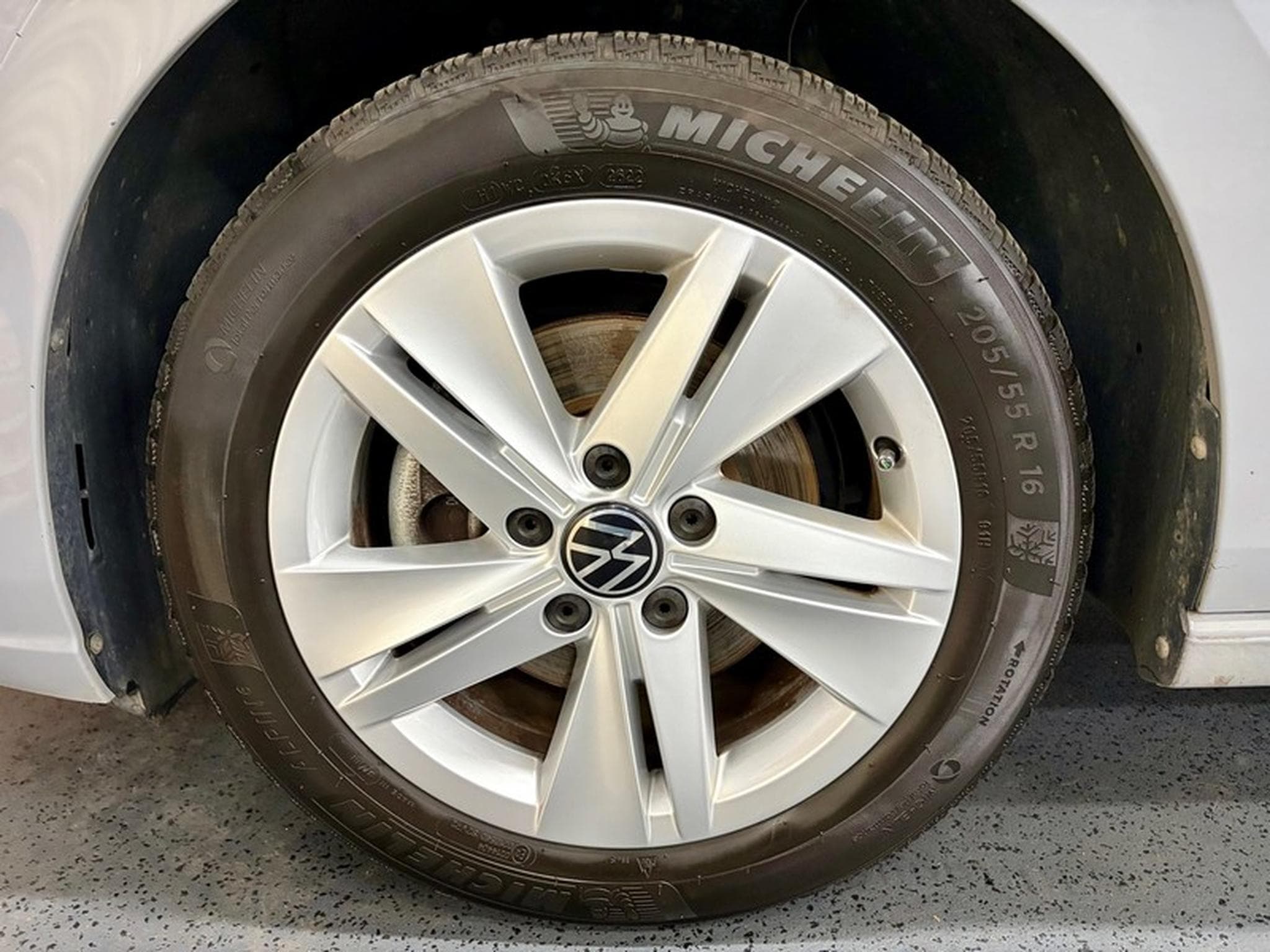 VW Golf Golf VIII 1.0 eTSi 110cv Auto LIFE (2022) - Photo 3