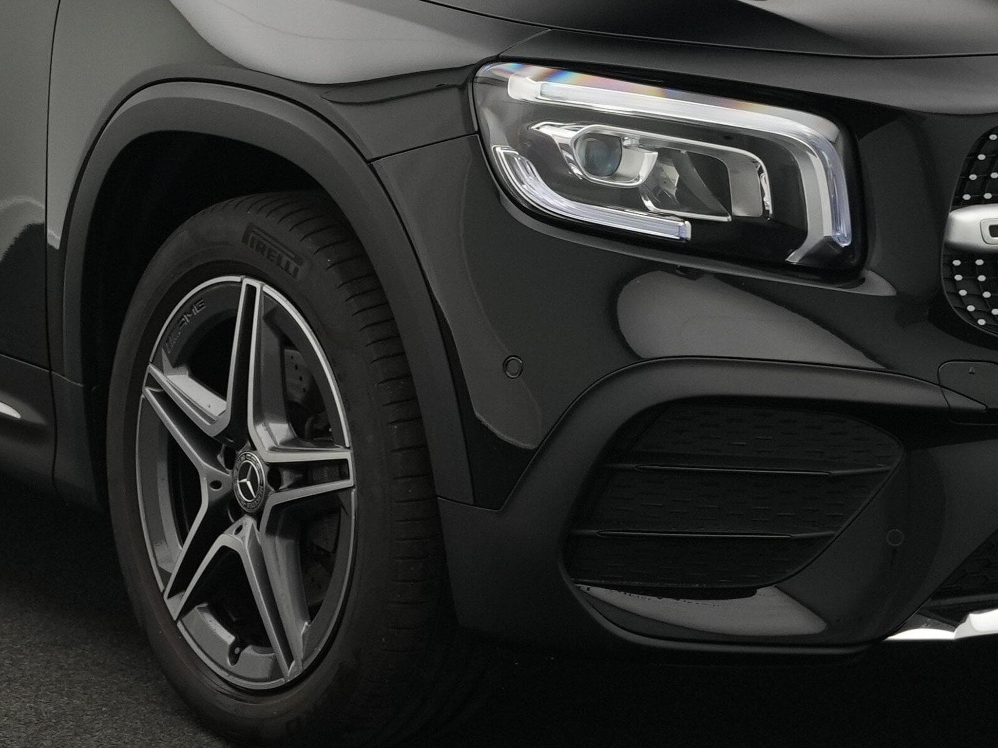 Mercedes GLB 200 AMG-Line LED+Kamera+Distr+19" (2021) - Foto 7