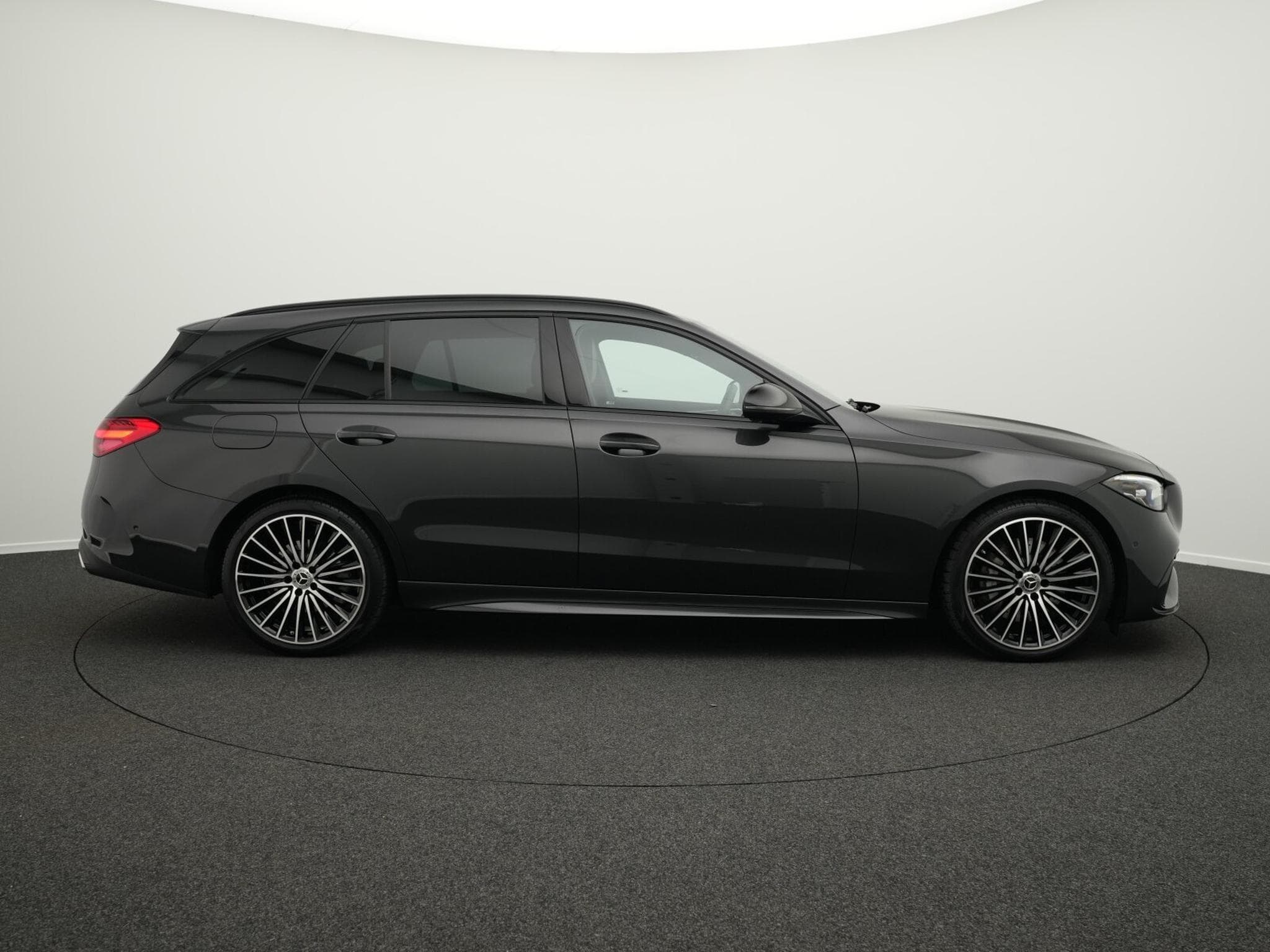 Mercedes C 300 d T AMG-Line LED+Kamera+Distr+Night+AHK (2025) - Foto 5